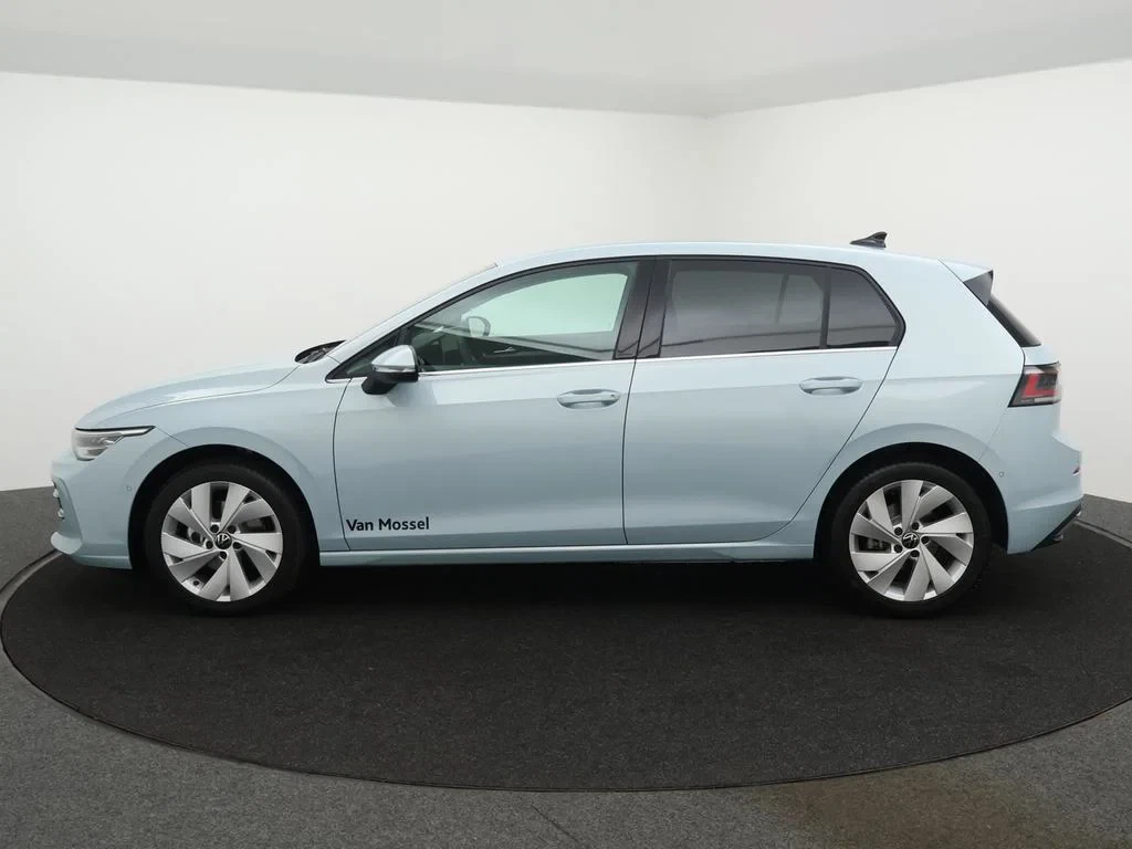 Volkswagen-Golf-image-3