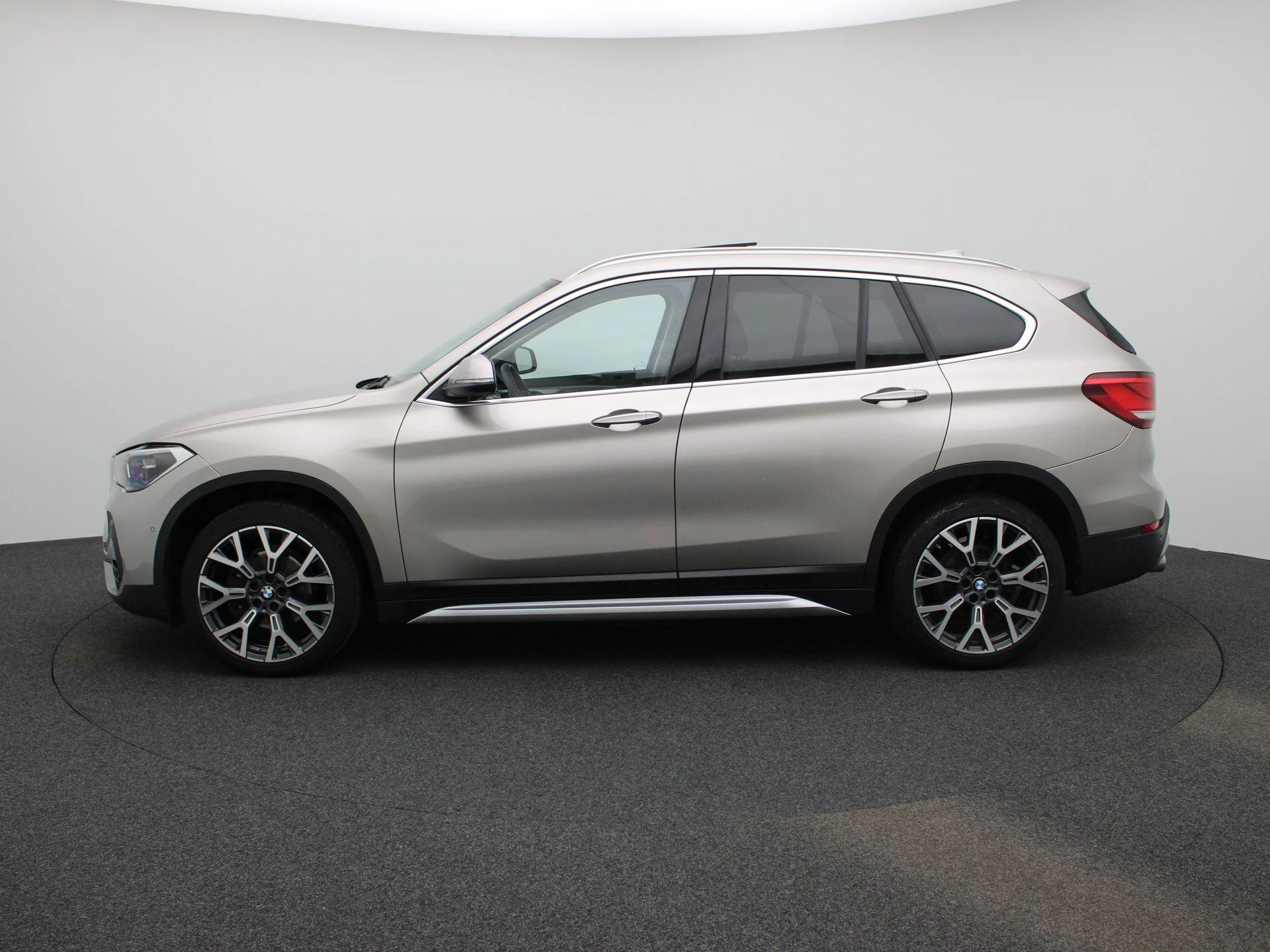 BMW-X1-image-3