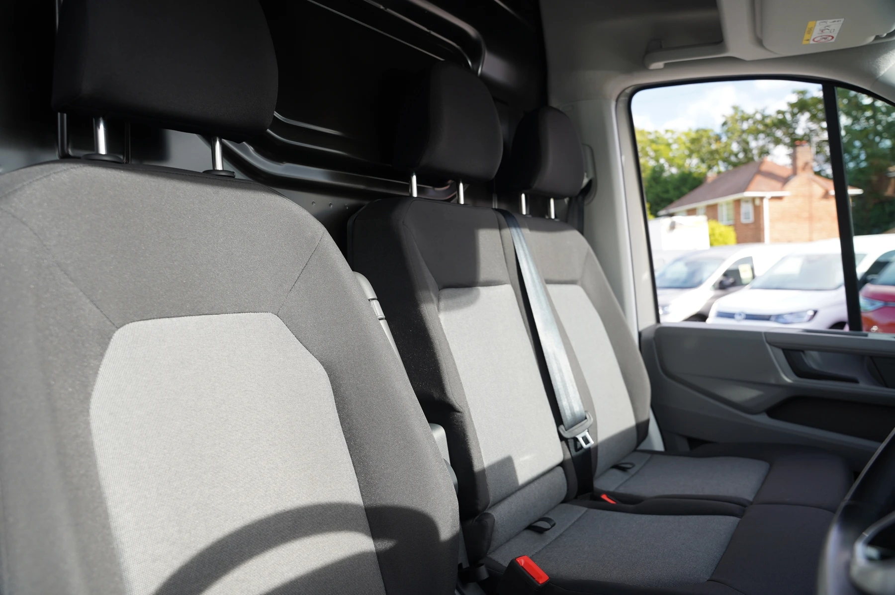 Volkswagen-Crafter-image-7