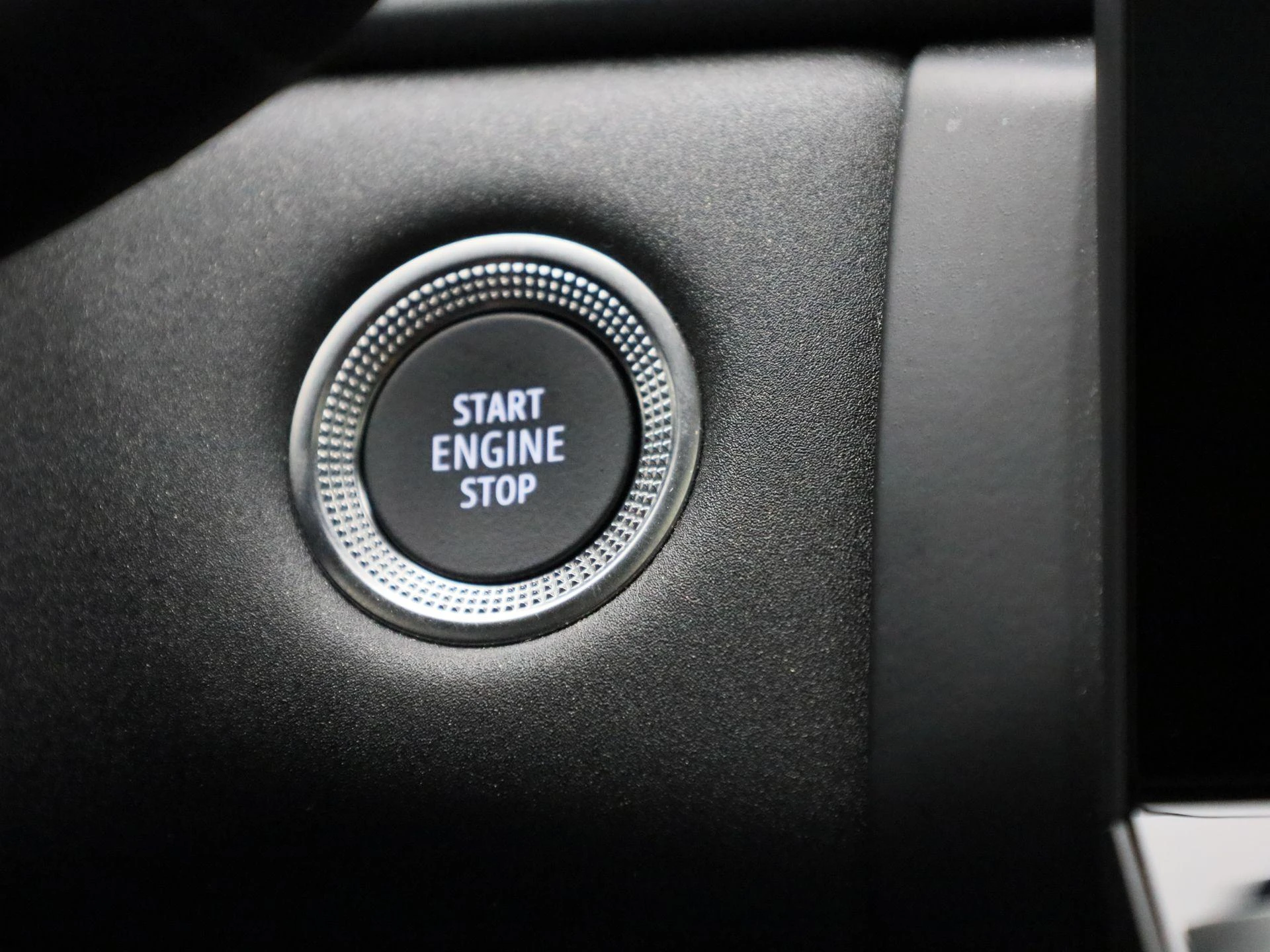 Renault-Captur-image-19