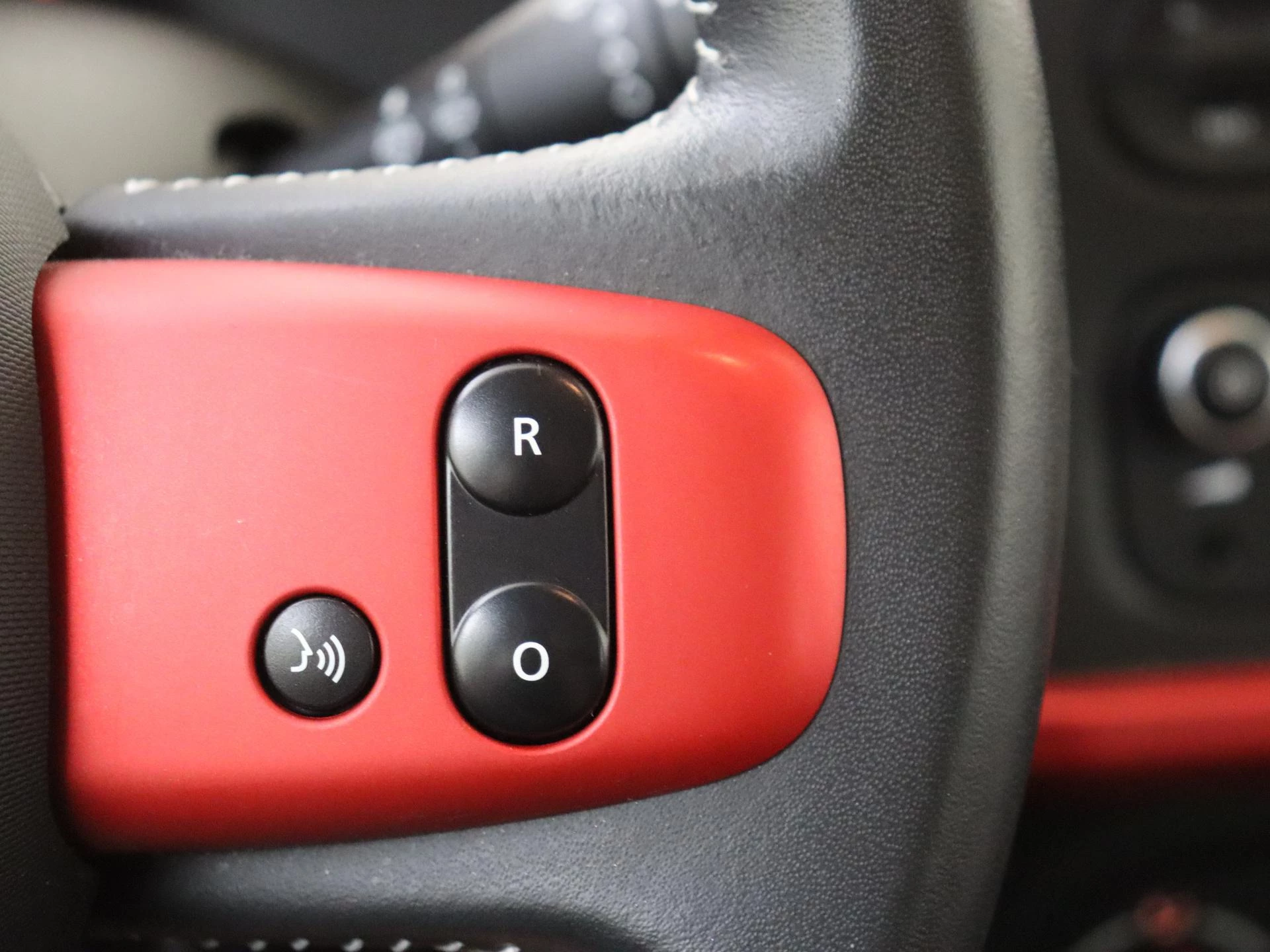 Renault-Twingo-image-14