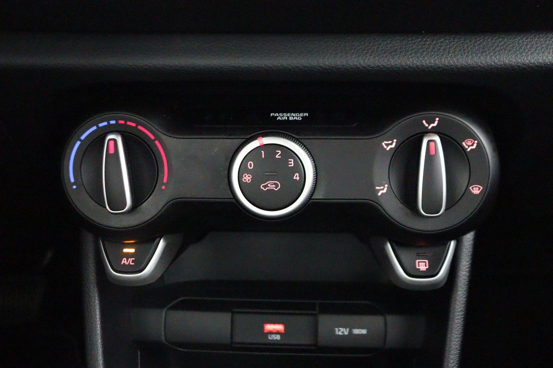 Kia Picanto 1.0 DPi DynamicLine Automat |