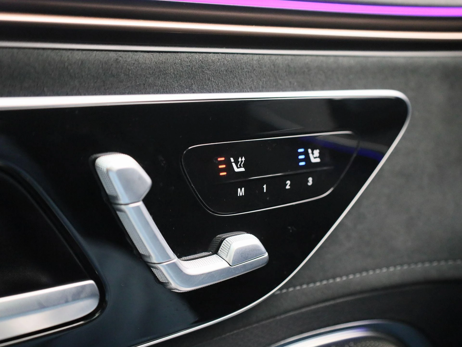 Mercedes-Benz-EQE-image-33