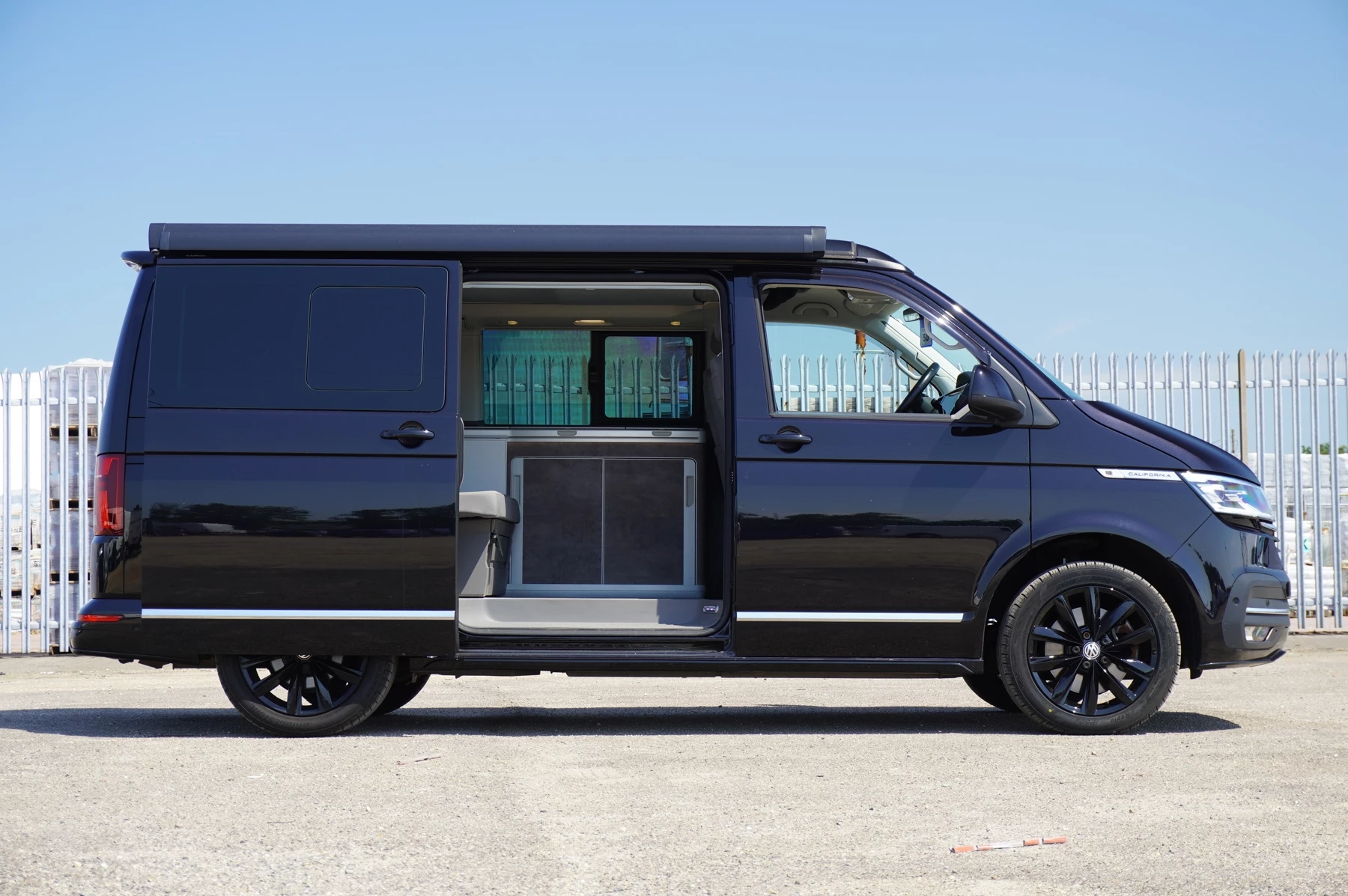 Volkswagen-California-image-23