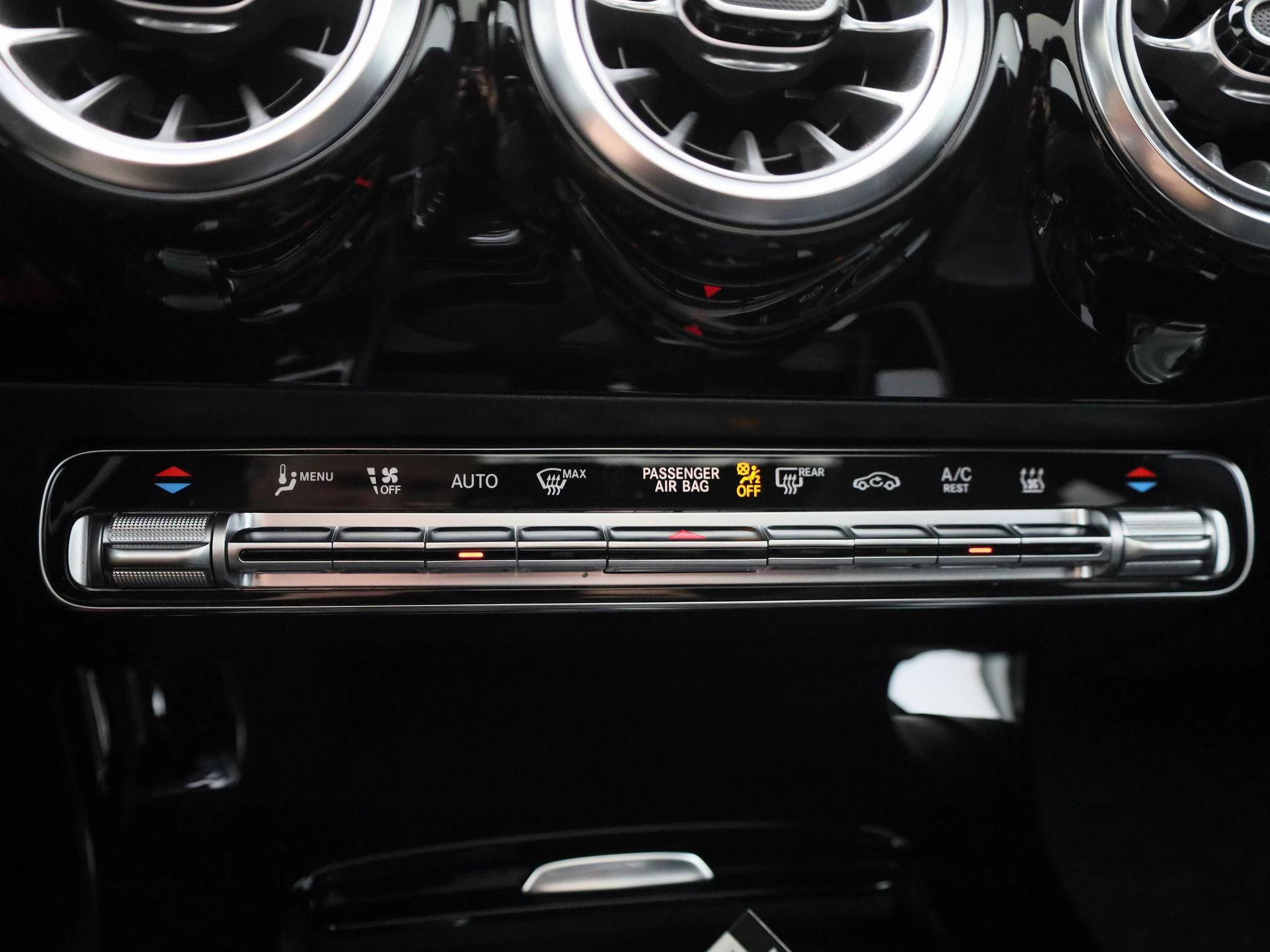 Mercedes-Benz CLA Shooting Brake 250 e AMG Line