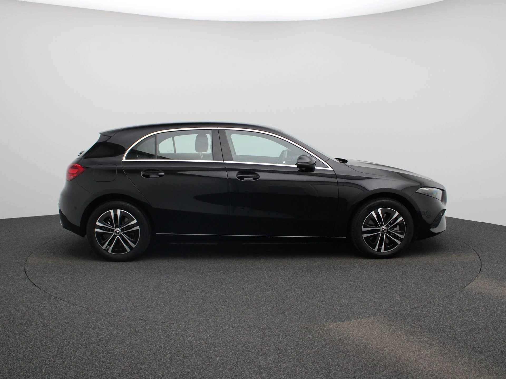 Mercedes-Benz-A-Klasse-image-7