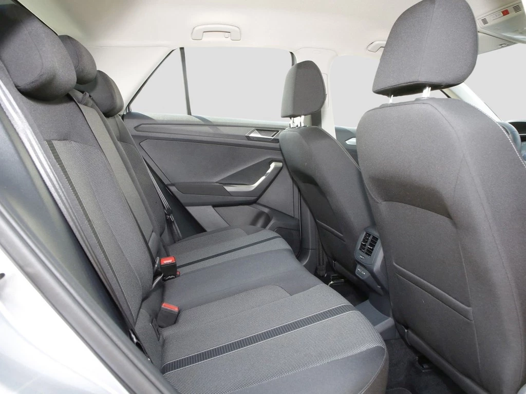 Volkswagen T-Roc 1.5 TSI DSG Life 16" LM NAVI RFK LED SHZ ACC