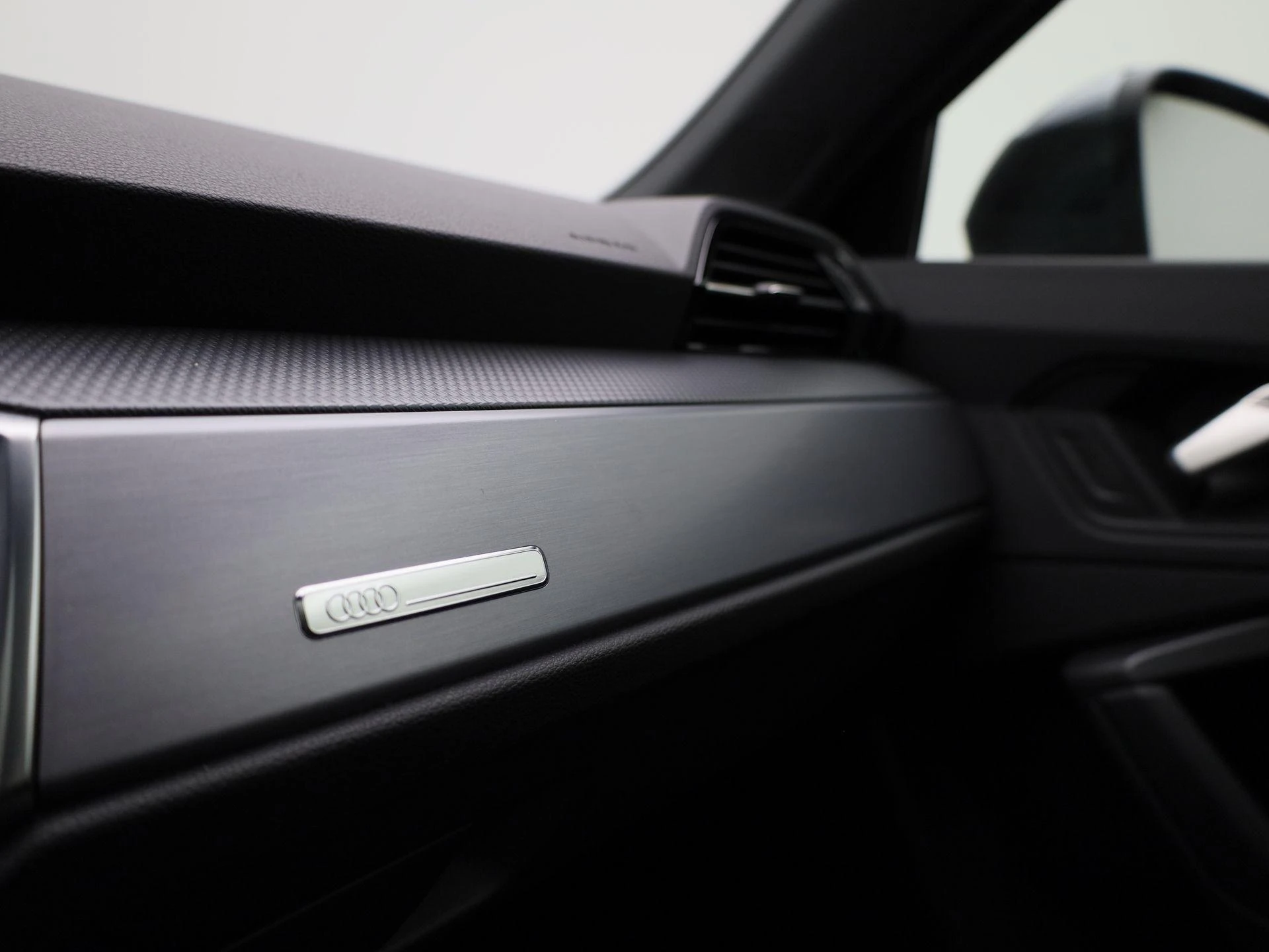 Audi-Q3-image-32