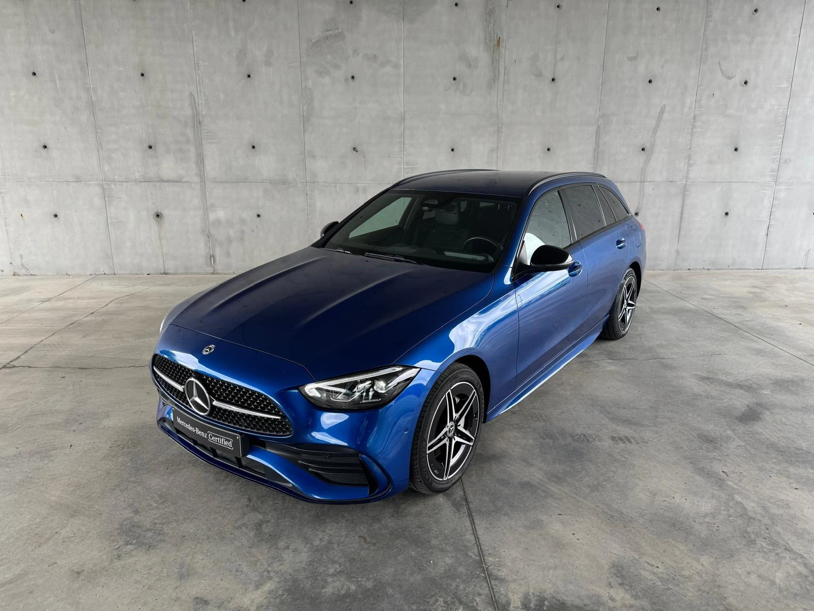 Mercedes-Benz-C-Klasse-image-1