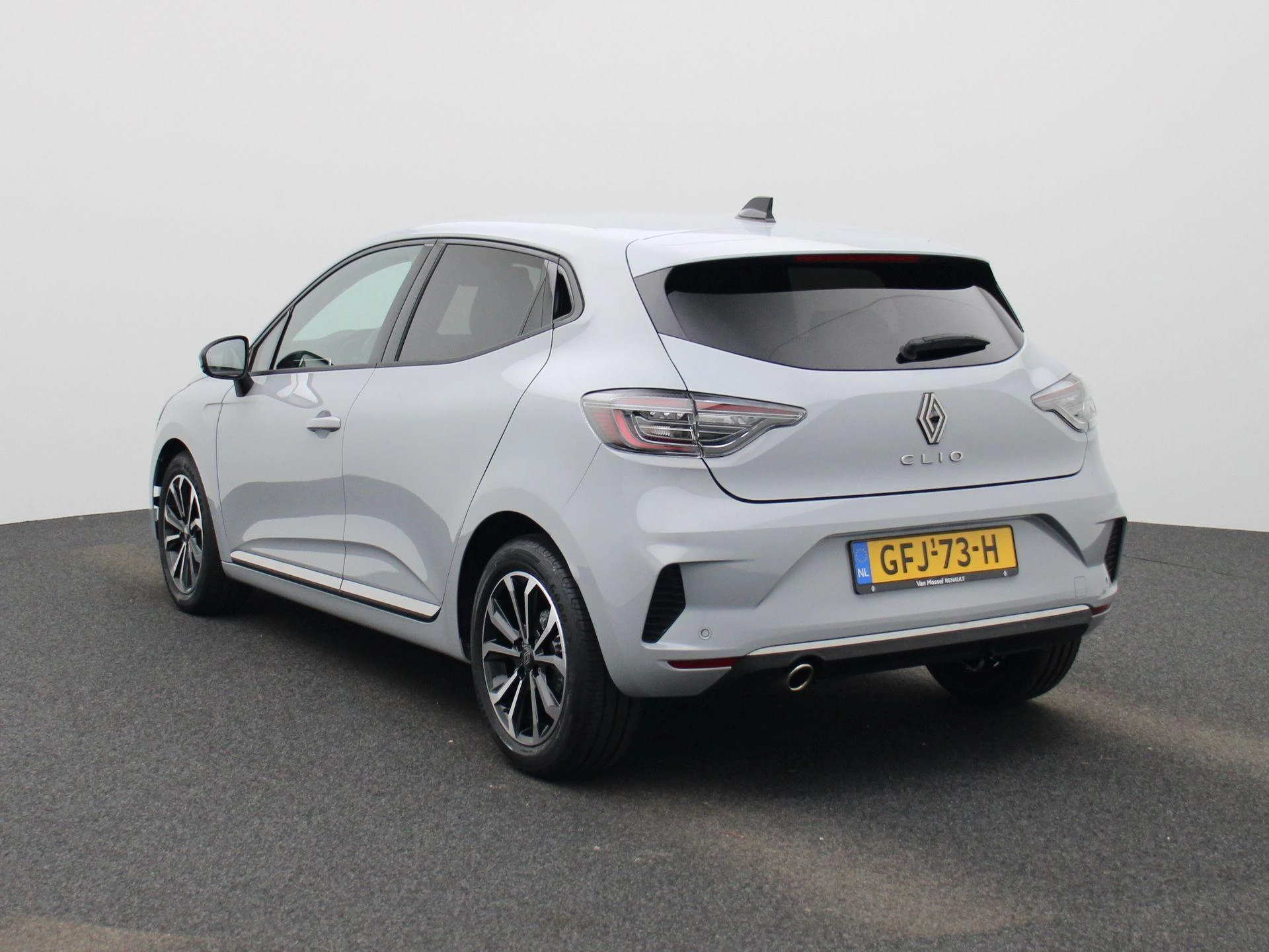 Renault-Clio-image-1