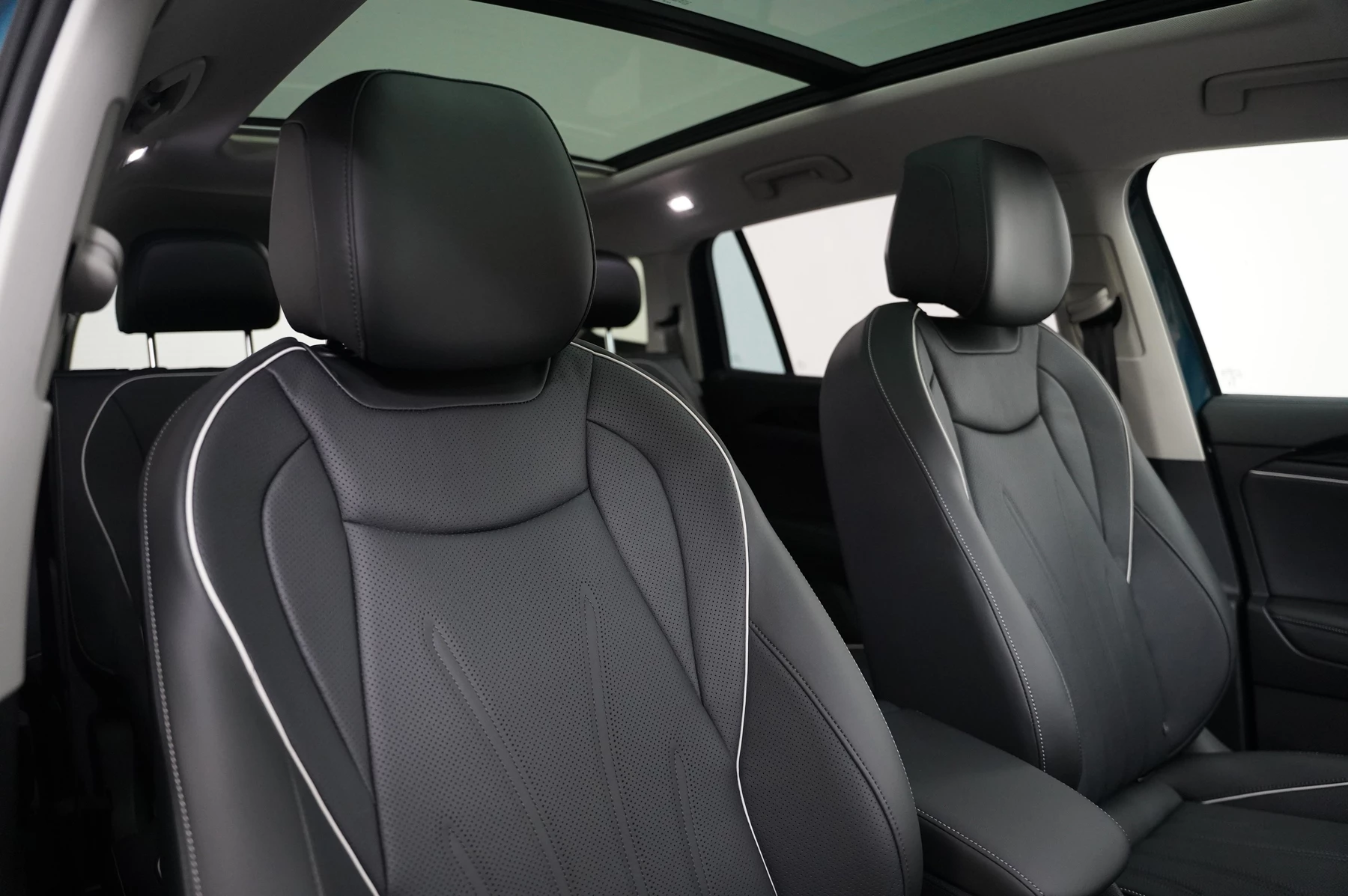 Volkswagen-Tayron-image-24