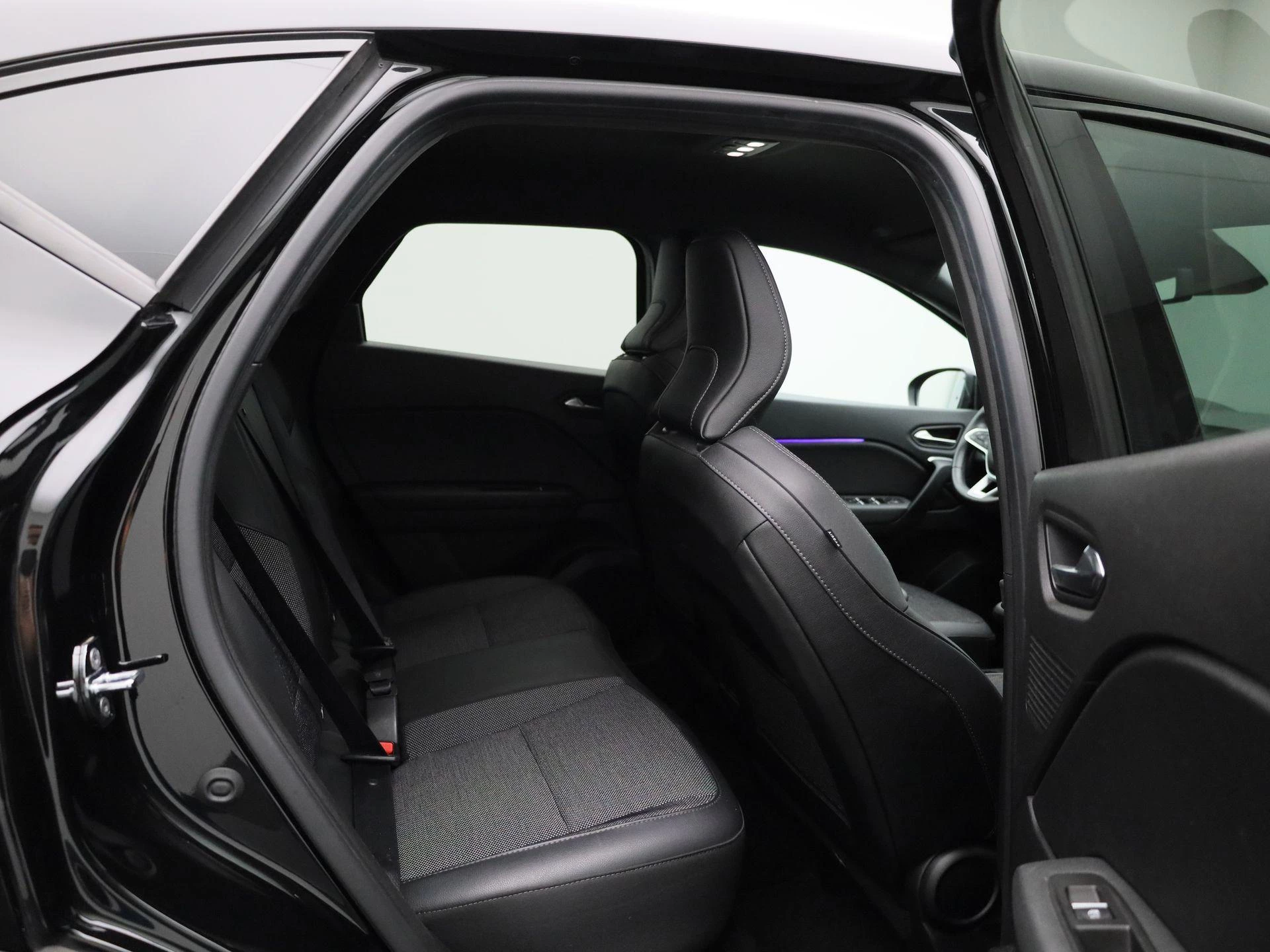 Renault Captur 1.6 E-Tech Hybrid 145 Rive Gauche