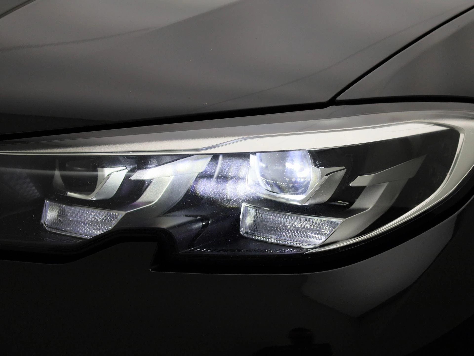 BMW-3 Serie-image-14