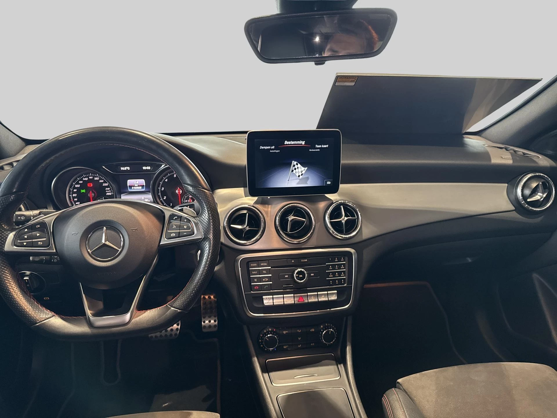 Mercedes-Benz CLA CLA 180 AMG Line