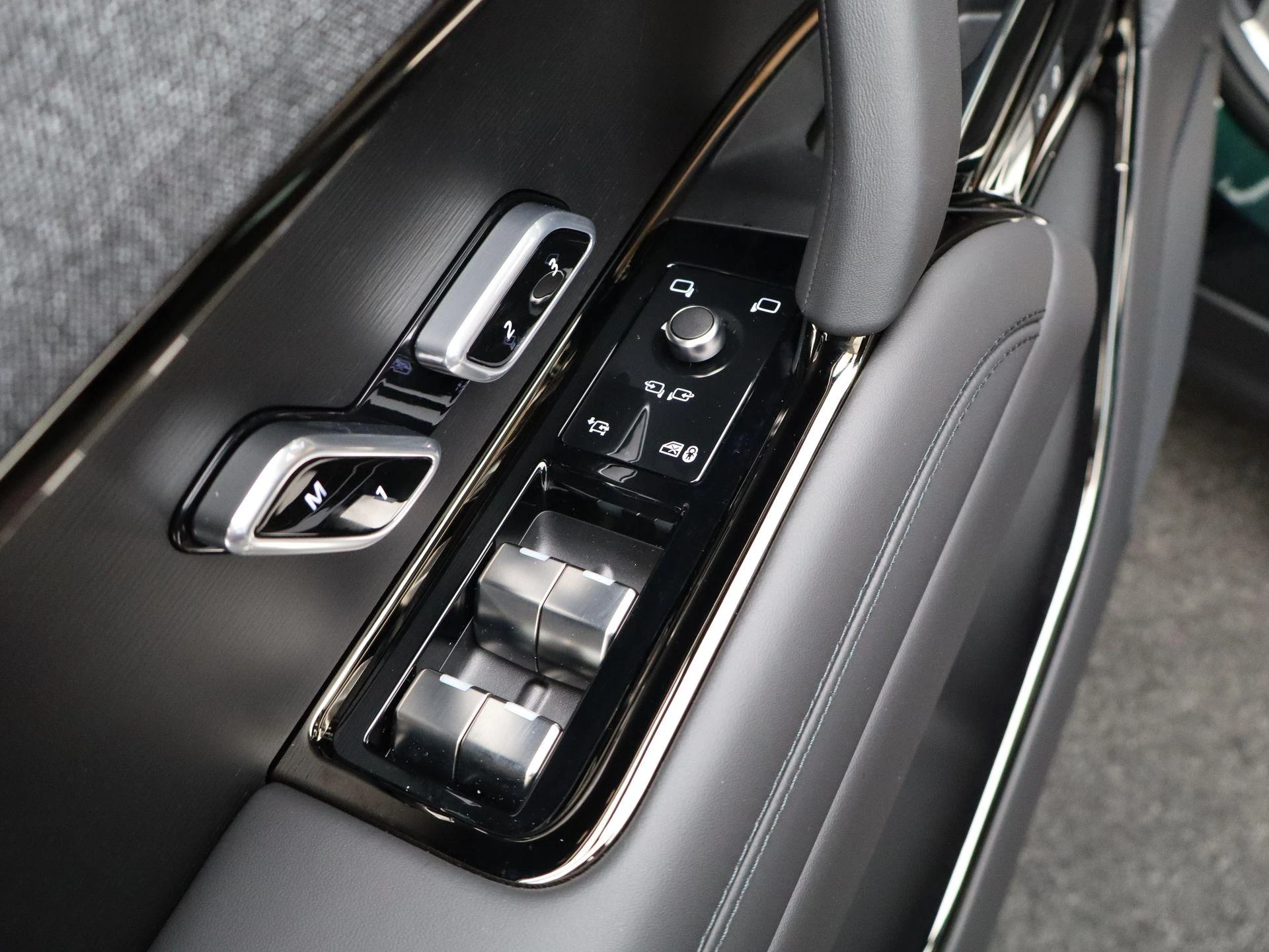 Land Rover-Range Rover Sport-image-29