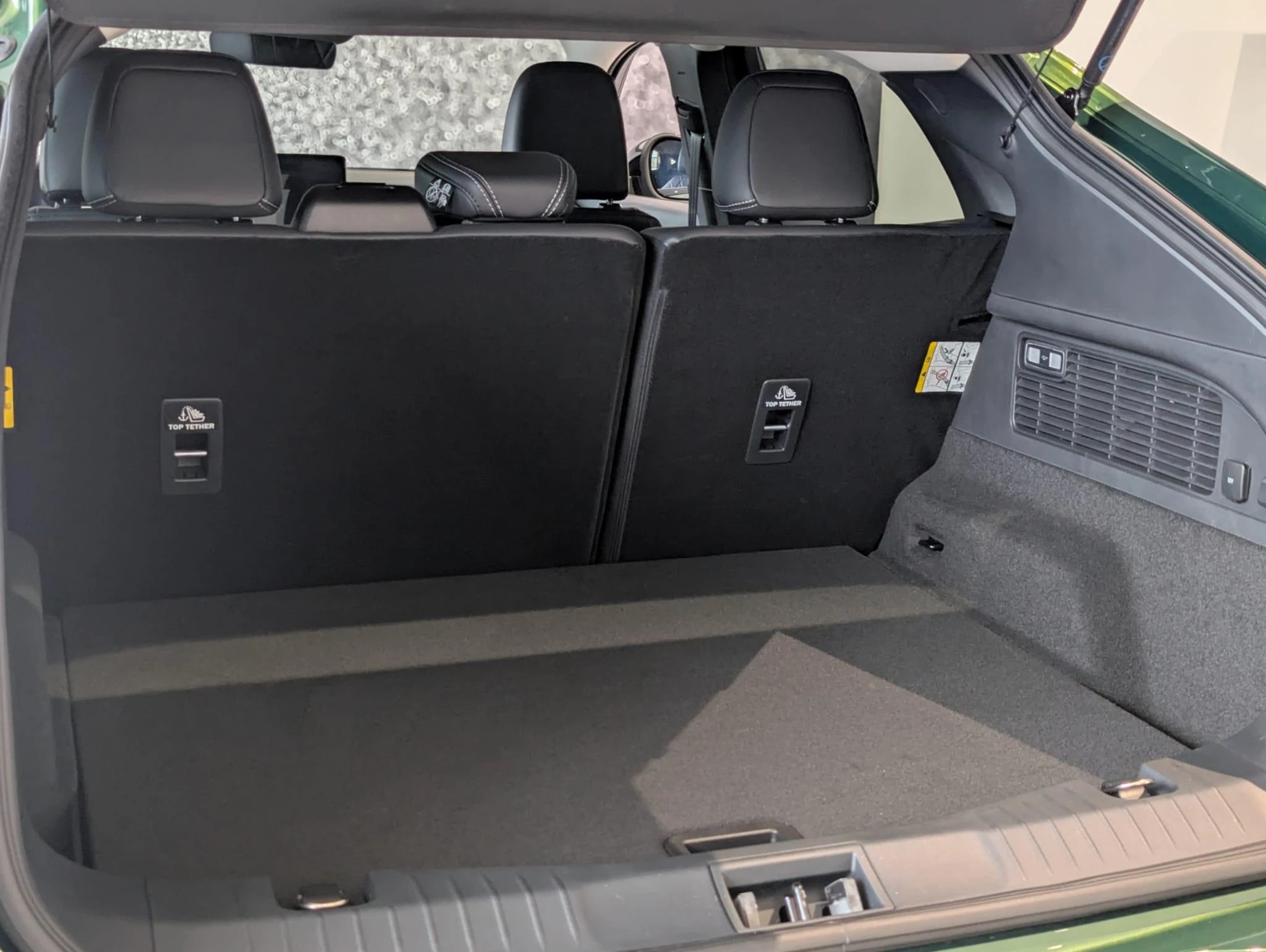 Ford-Mustang Mach-E-image-33