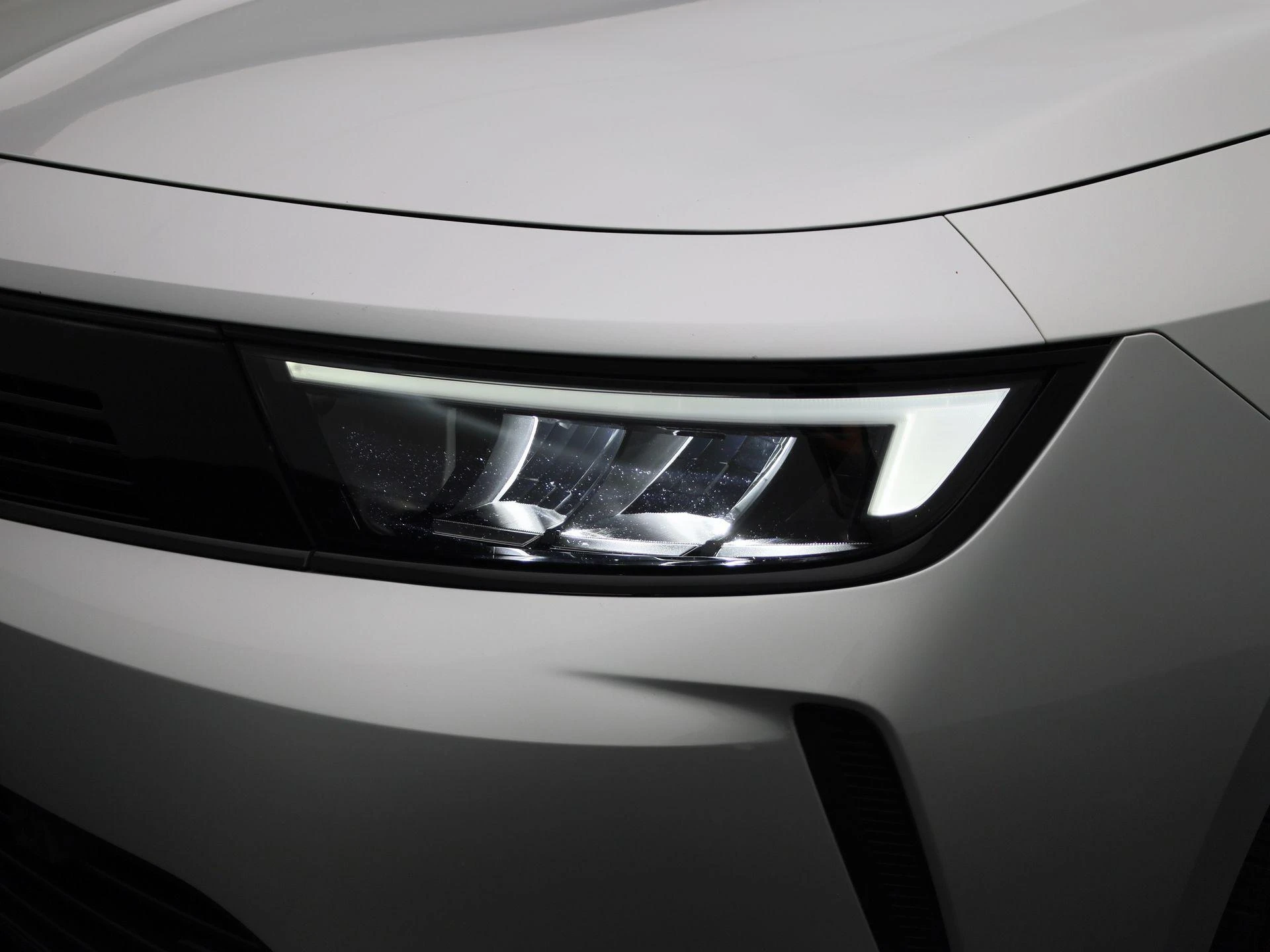 Opel-Astra-image-14