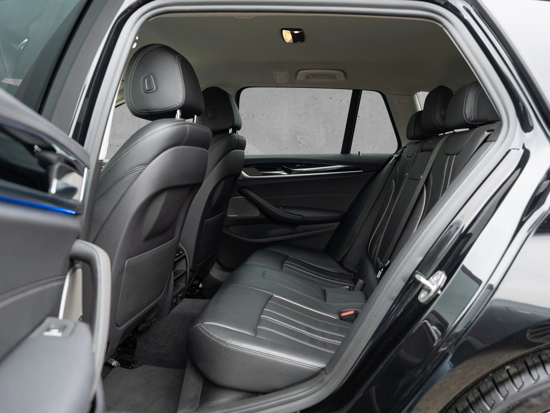 BMW 5er Reihe 530d Touring Luxury Line
