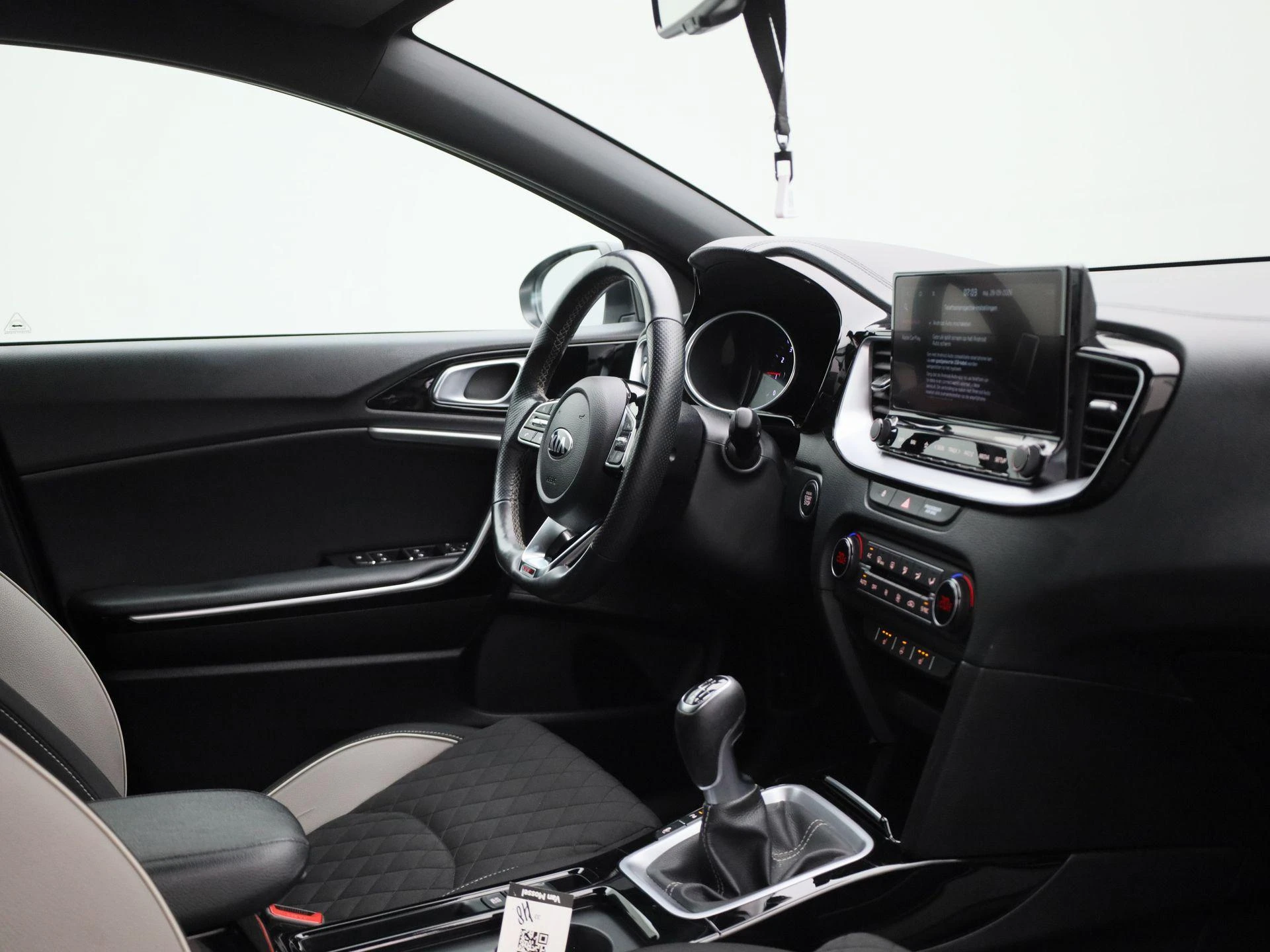 Kia-Ceed Sportswagon-image-31