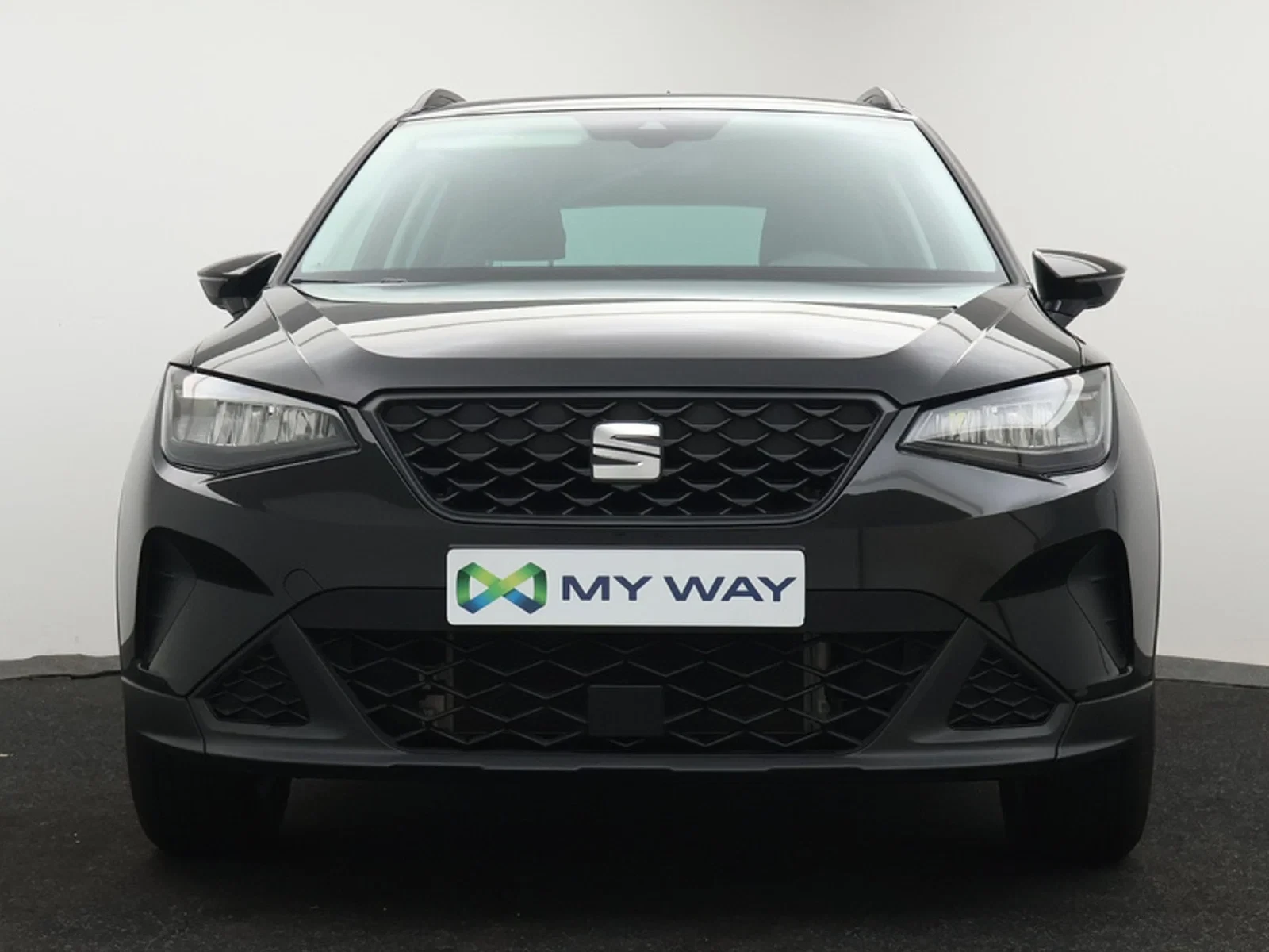 SEAT-Arona-image-4
