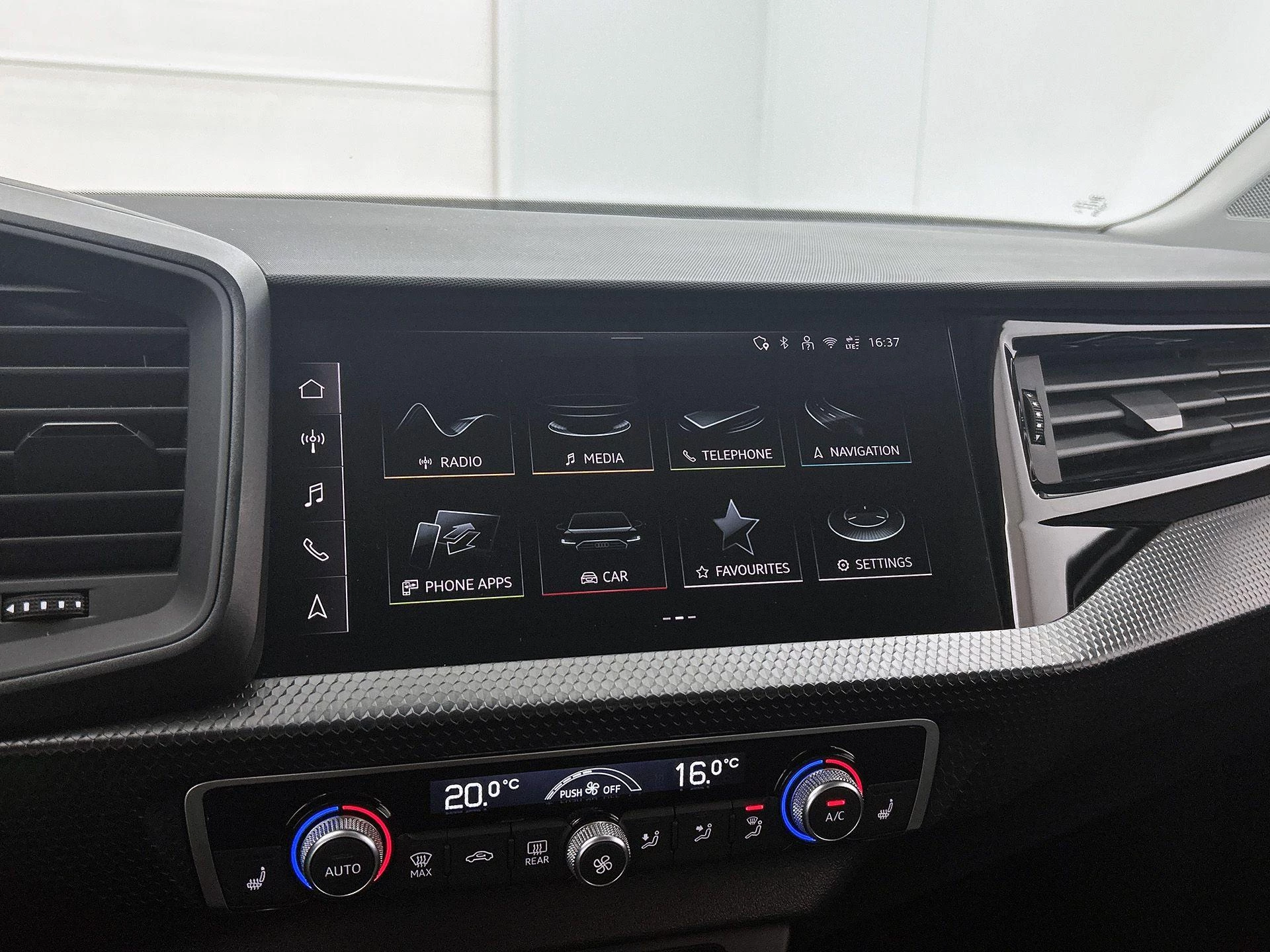 Audi-A1 Sportback-image-25