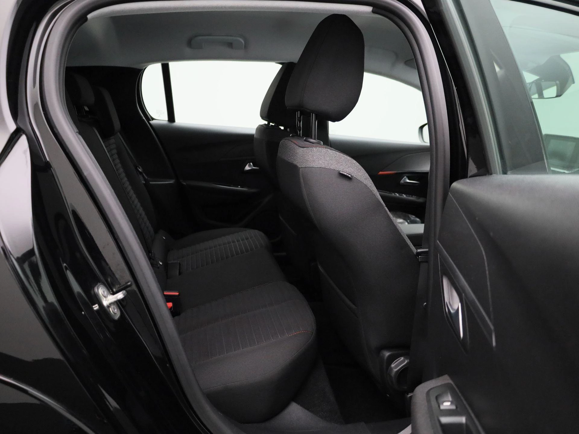 Peugeot e-208 EV Active Pack 50 kWh