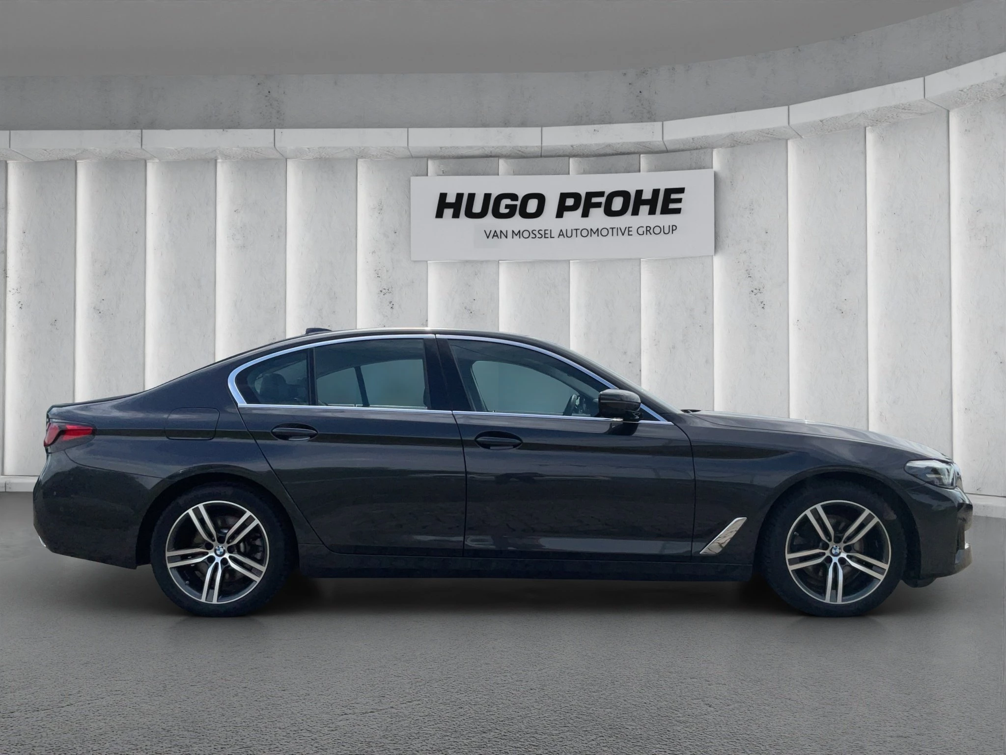 BMW 5er Reihe 520d Limousine. Driving Assist