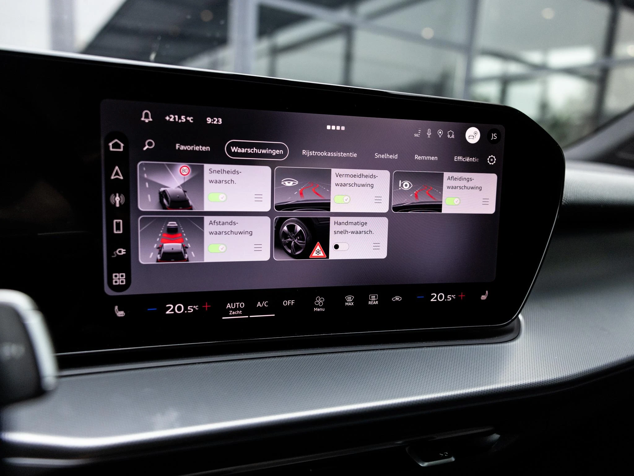 Audi-Q3-image-23