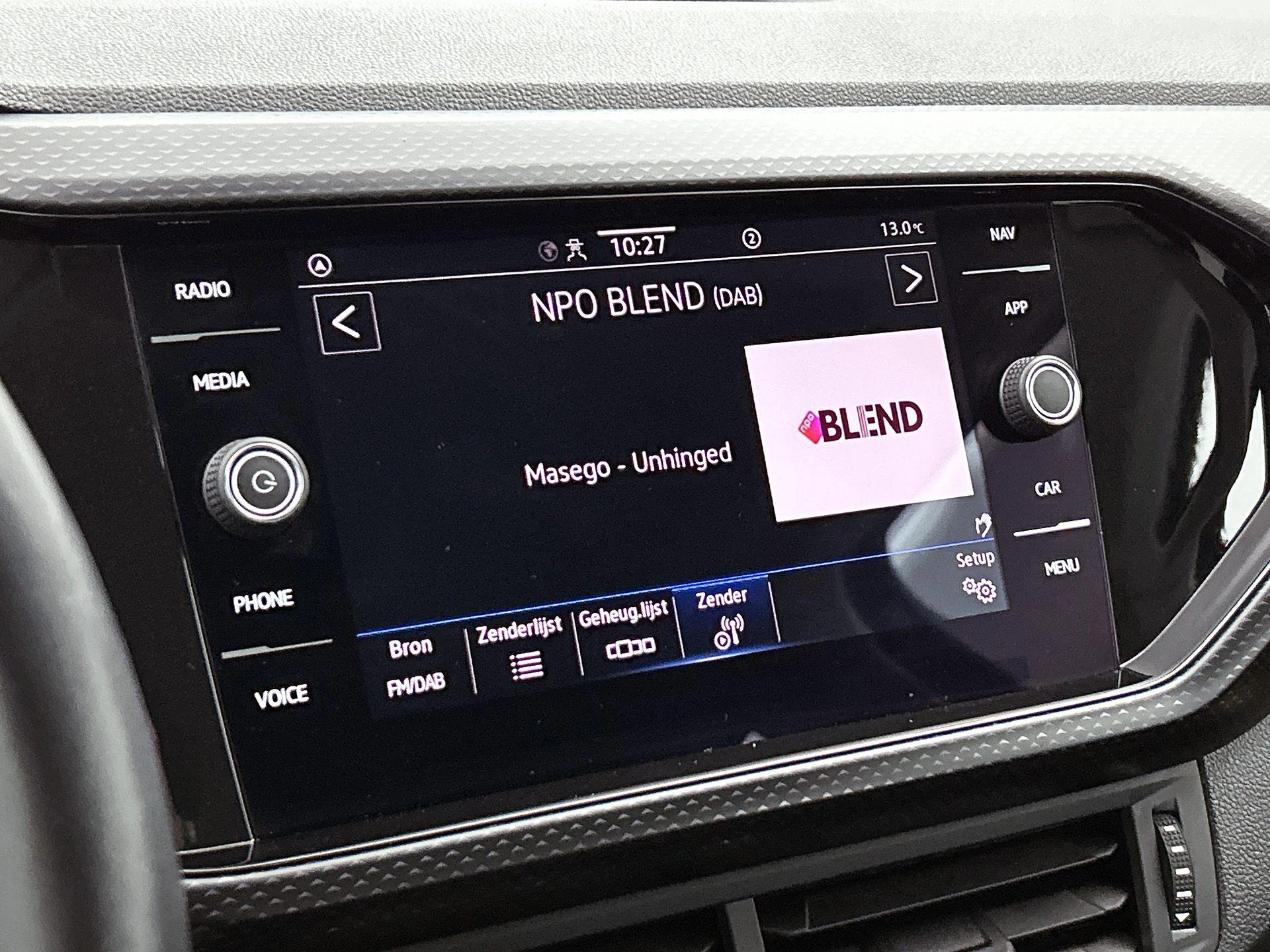 Volkswagen-T-Cross-image-8