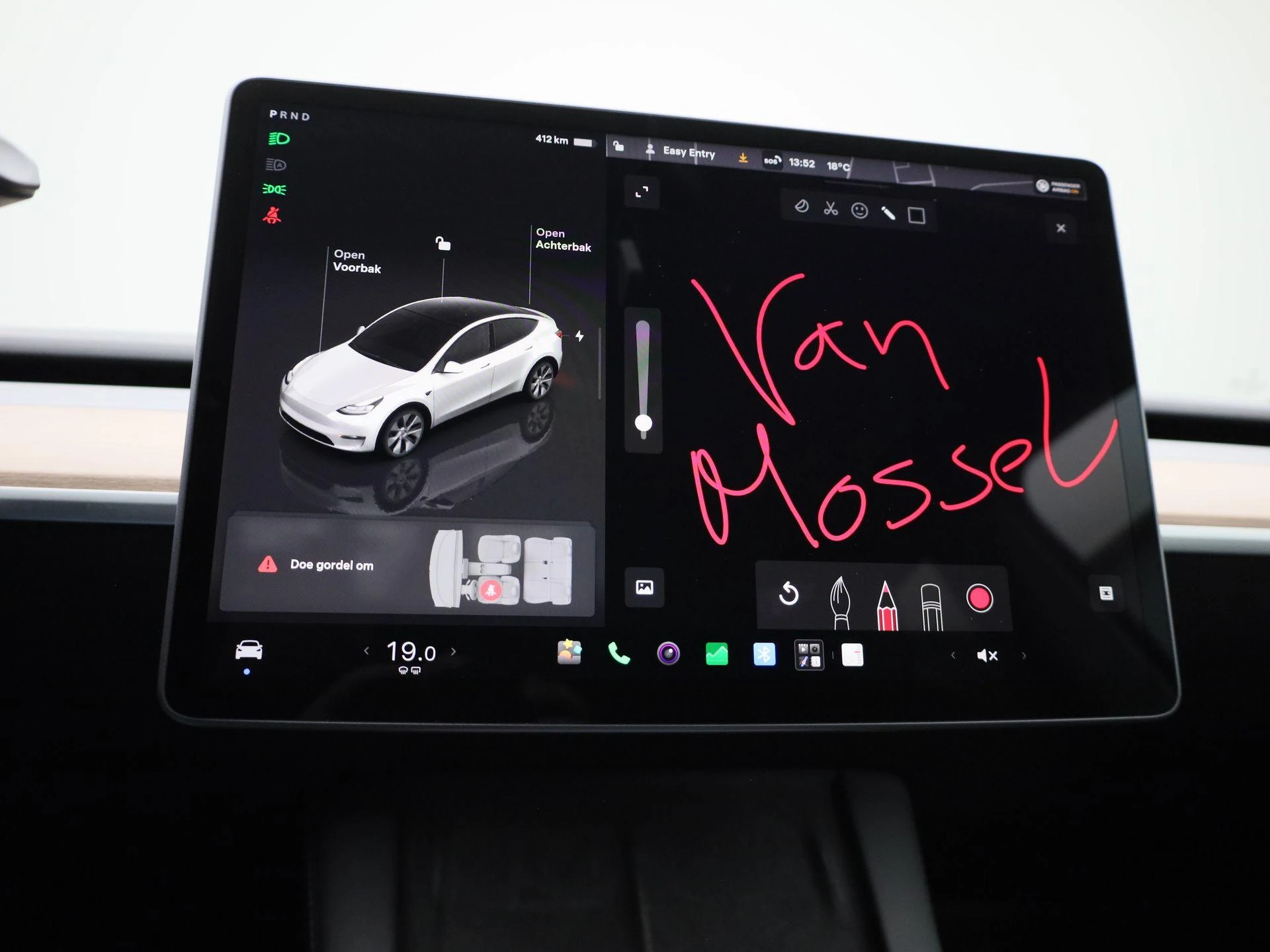 Tesla-Model Y-image-25