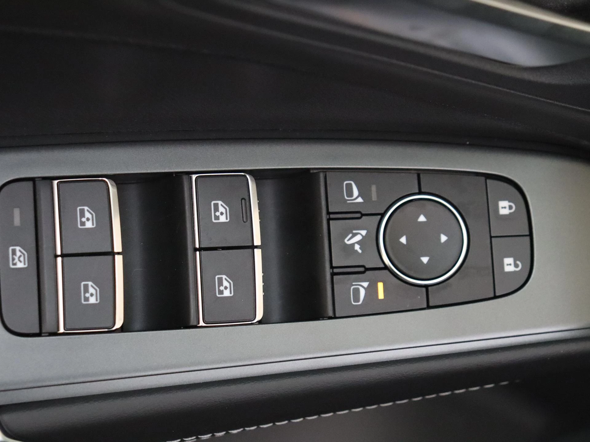 Nissan-QASHQAI-image-25