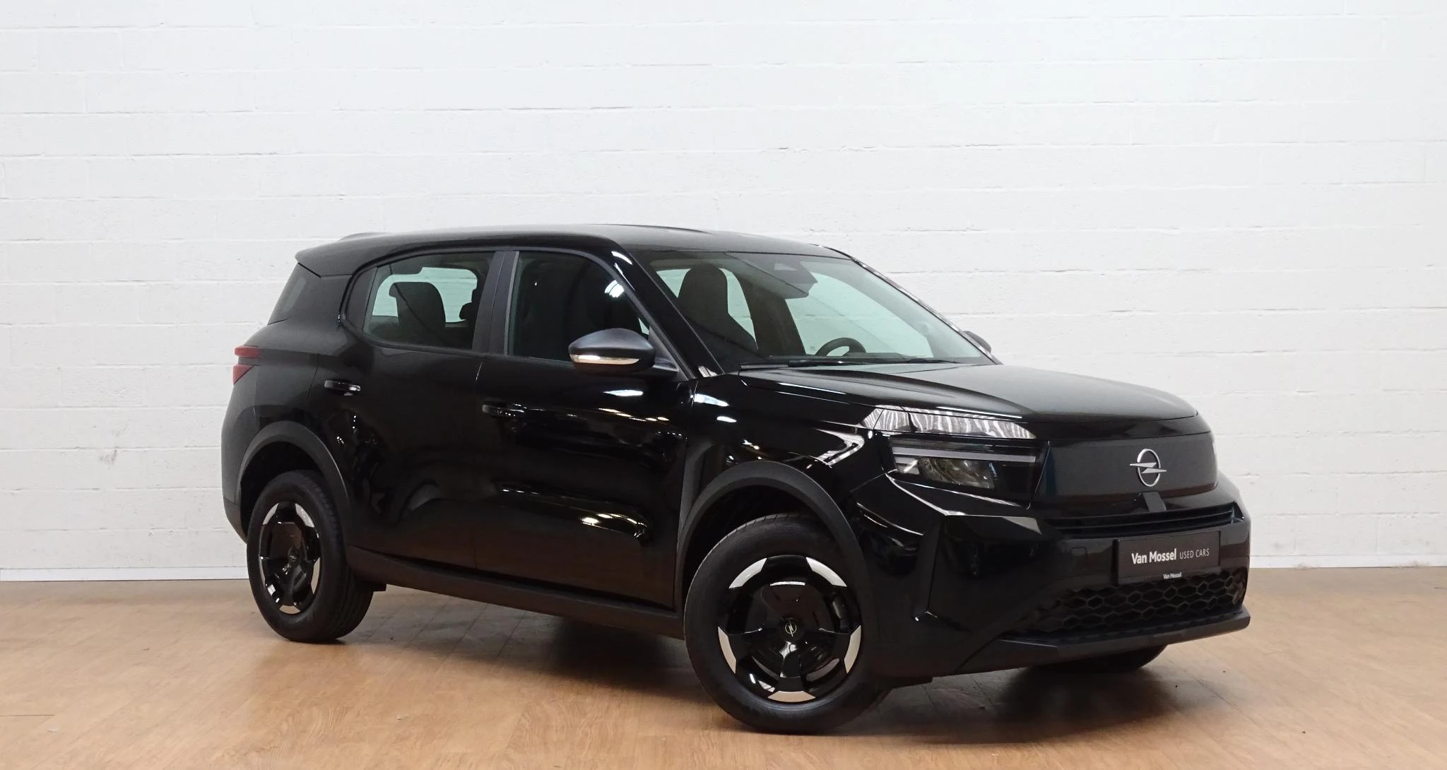 Opel-Frontera-image-1