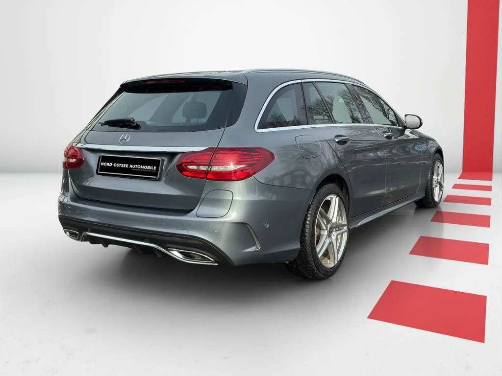 Mercedes-Benz-C-Klasse 300 de-image-4