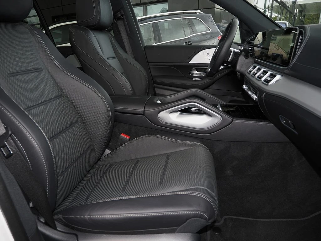 Mercedes-Benz-GLE 450 d-image-10