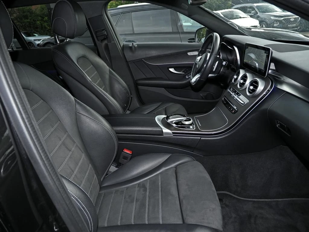 Mercedes-Benz-C-Klasse 300 de-image-12
