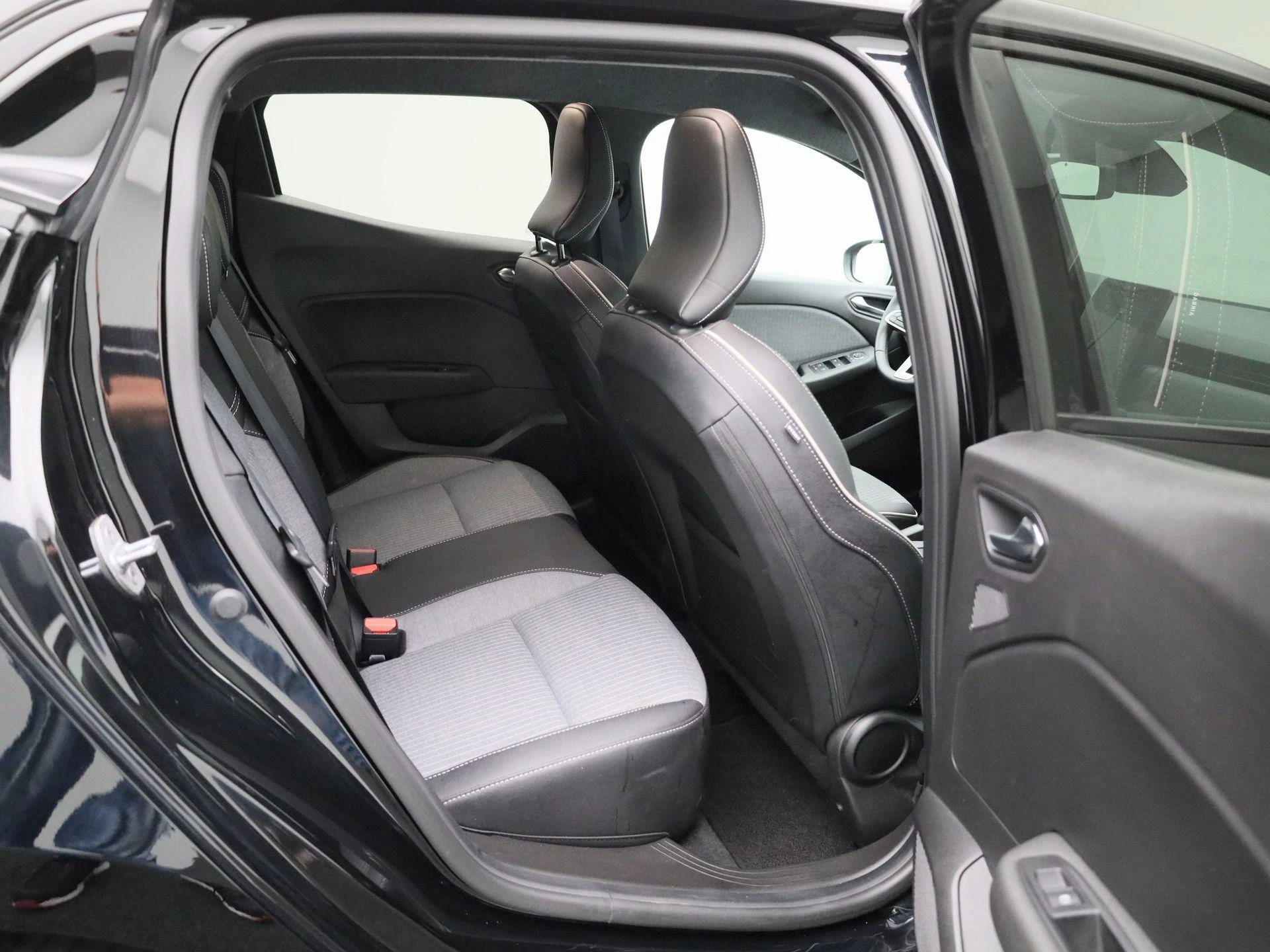 Renault-Clio-image-31