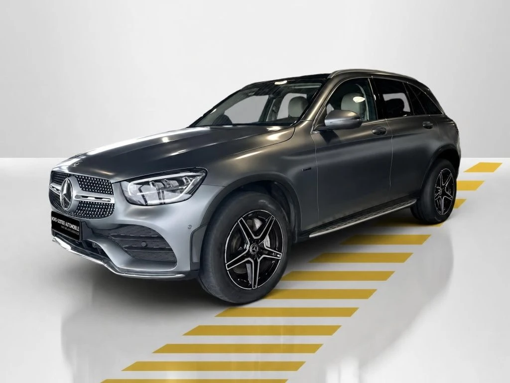 Mercedes-Benz-GLC 300 e-image-3