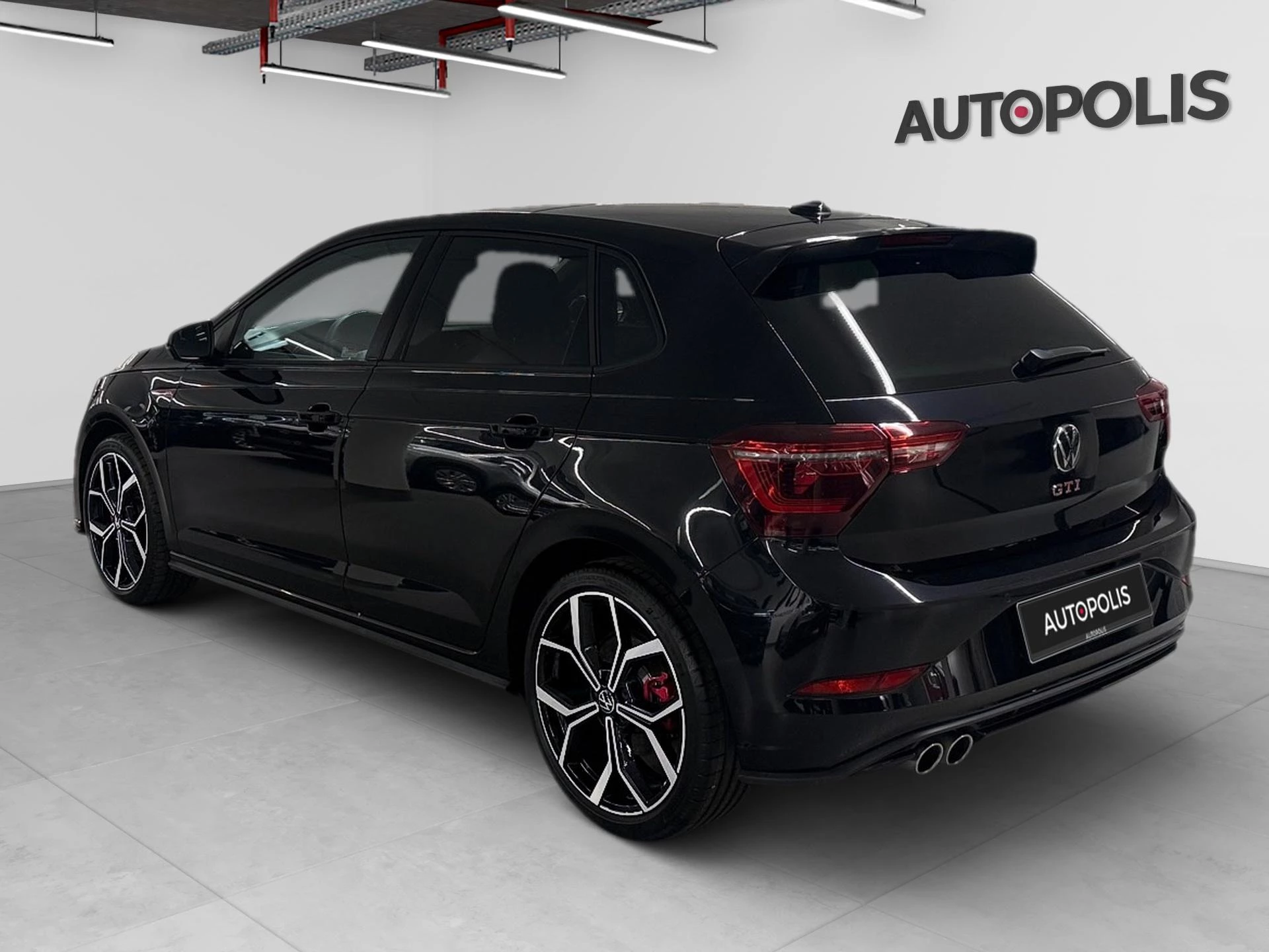 Volkswagen-Polo-image-12