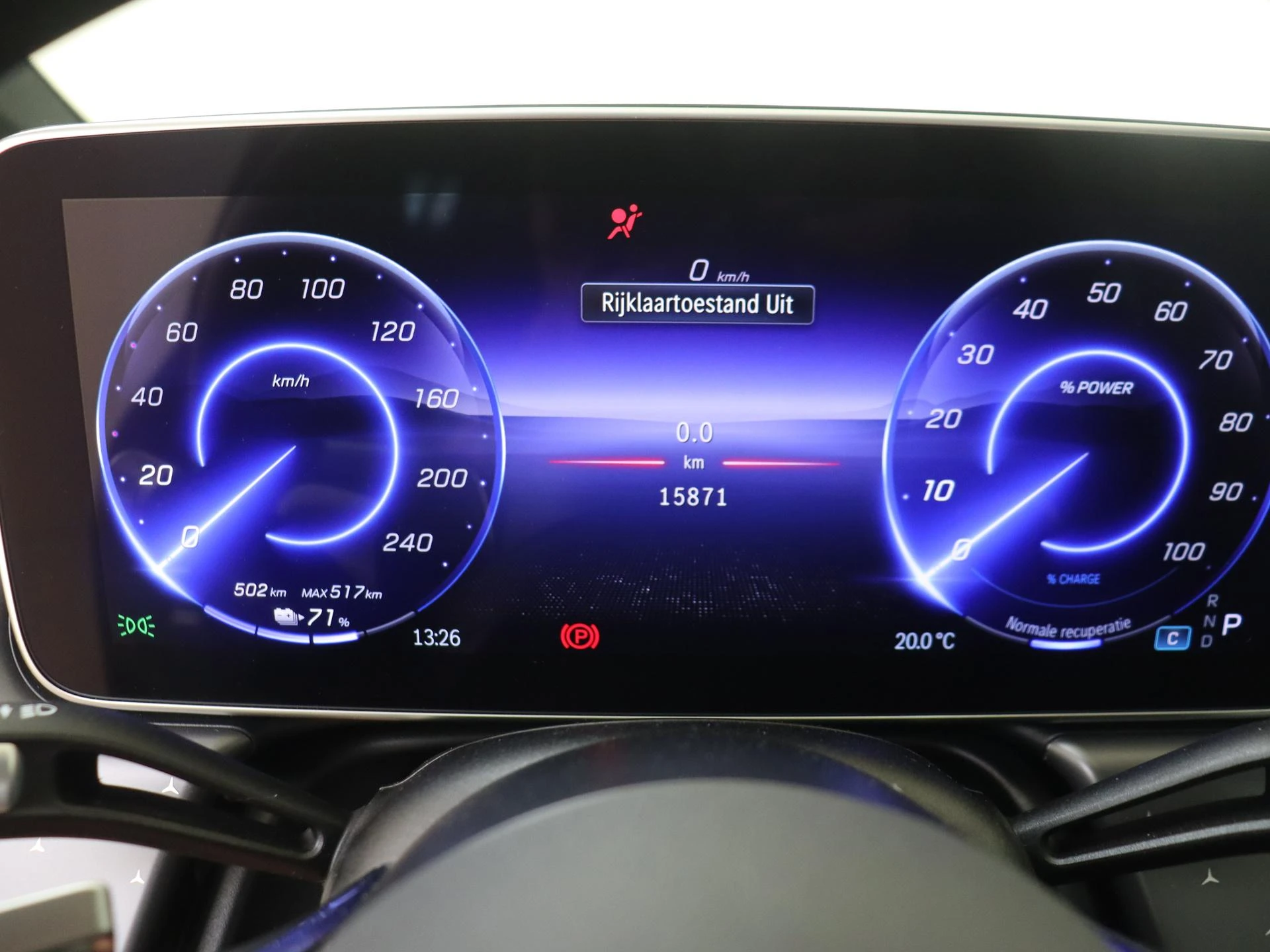 Mercedes-Benz-EQS-image-10