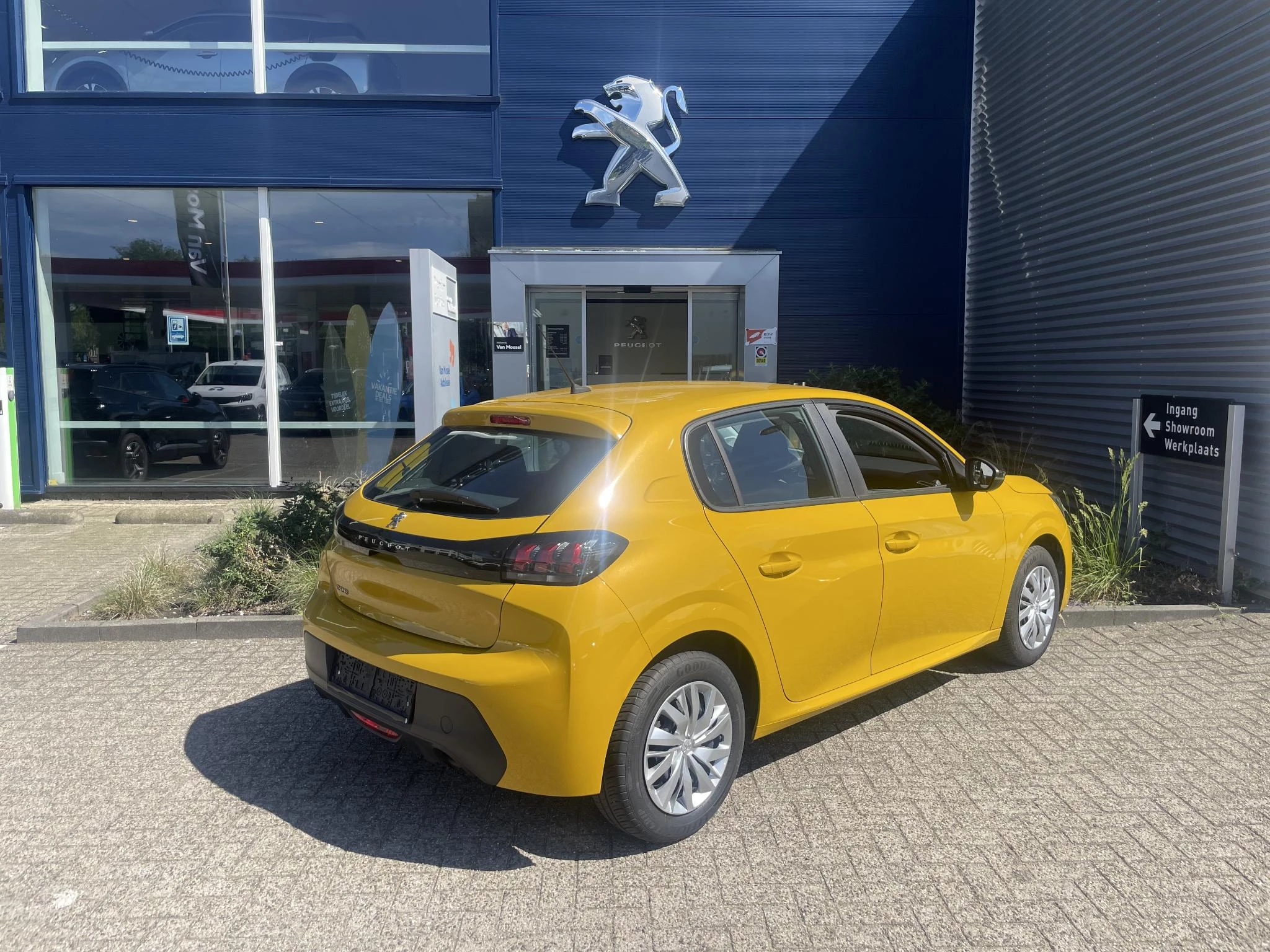 Peugeot-208-image-6