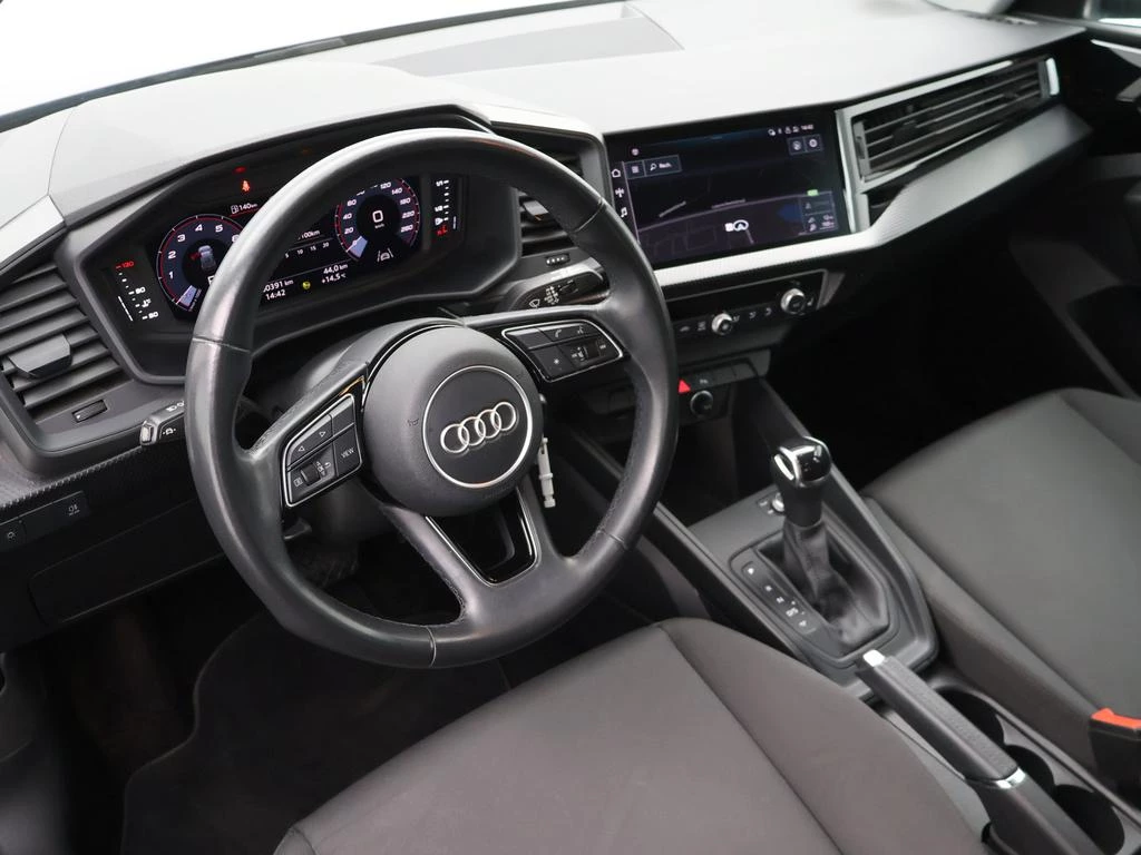 Audi A1 Sportback Audi A1 Sportback Business Edition Attraction 25TFSI 95PK *AUTOMAAT*PDC*VIRTUAL COCKPIT*APP-CONNECT*NAVI*CRUISE*...*