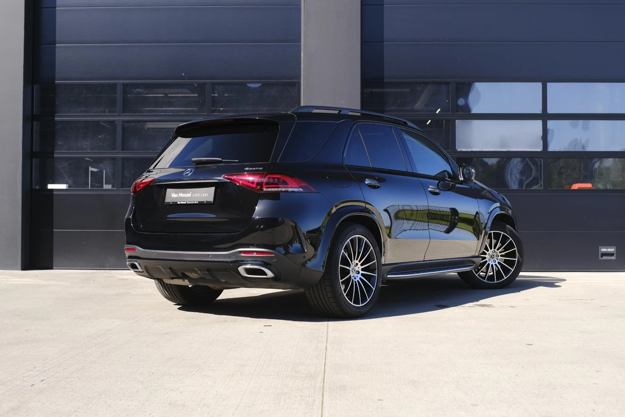 Mercedes-Benz-GLE-image-7