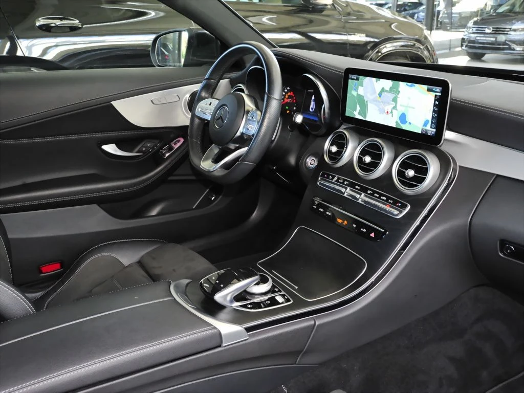 Mercedes-Benz-C-Klasse 200-image-9