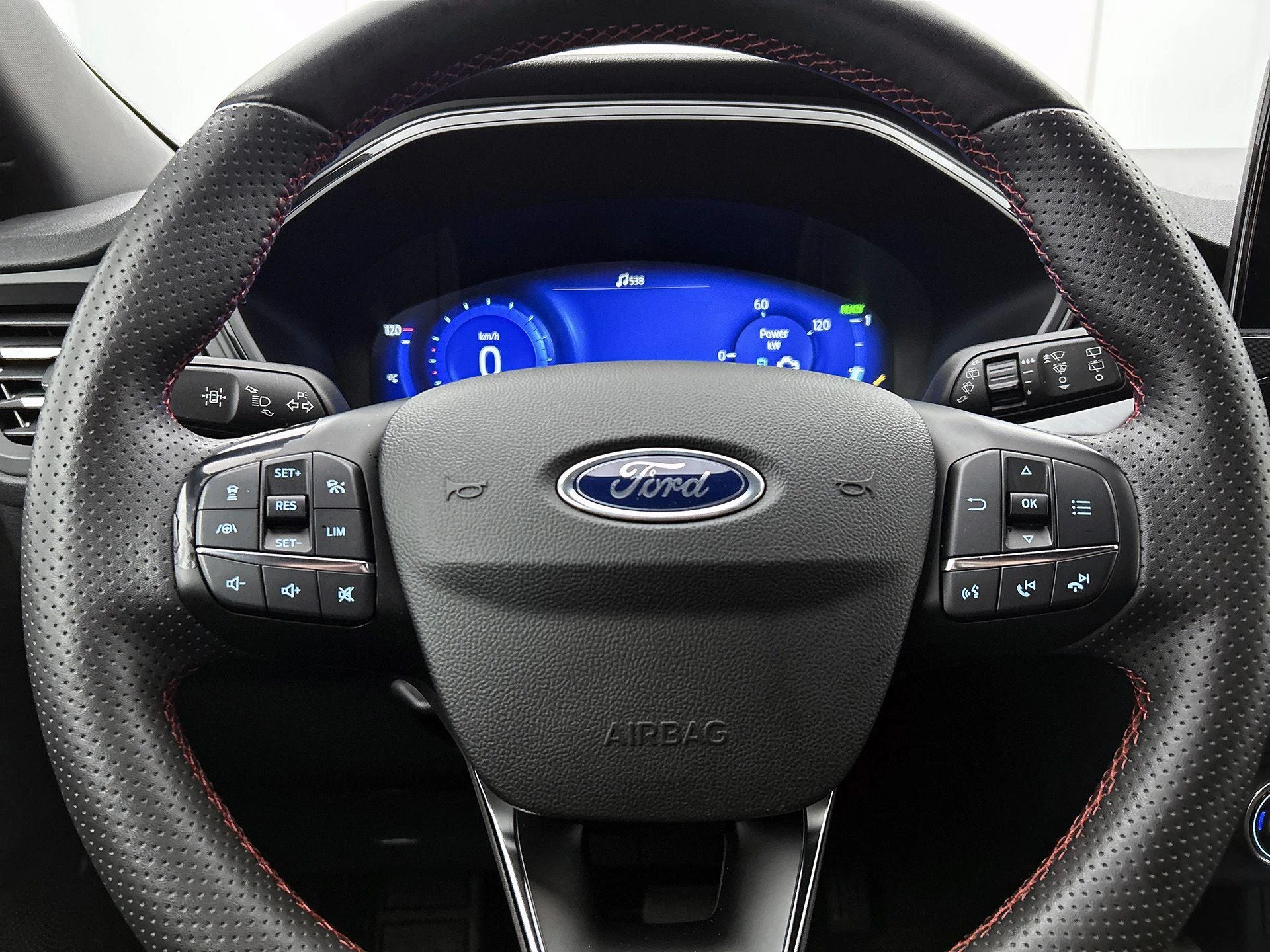 Ford-Kuga-image-38