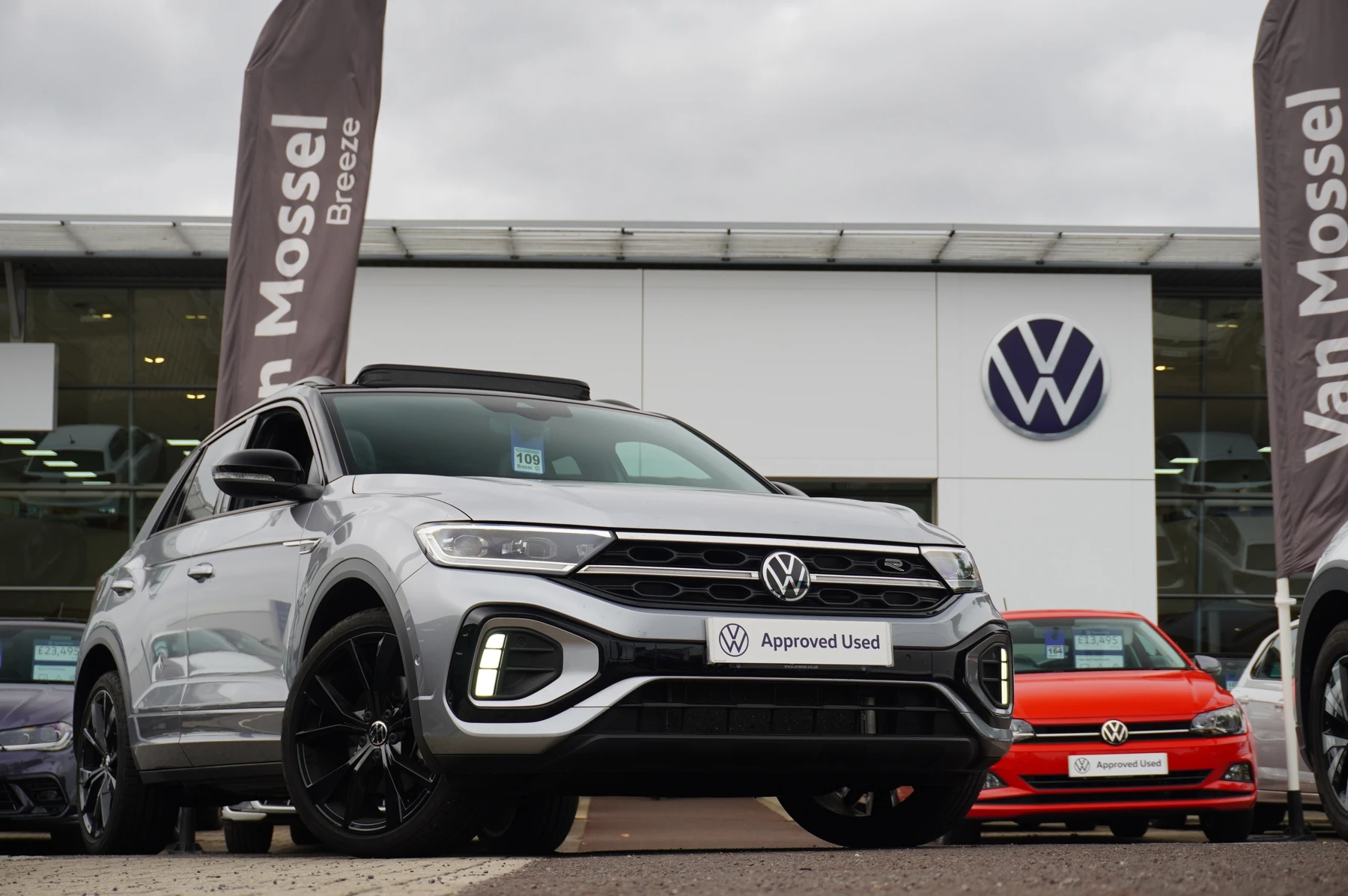 Volkswagen-T-Roc-image-40