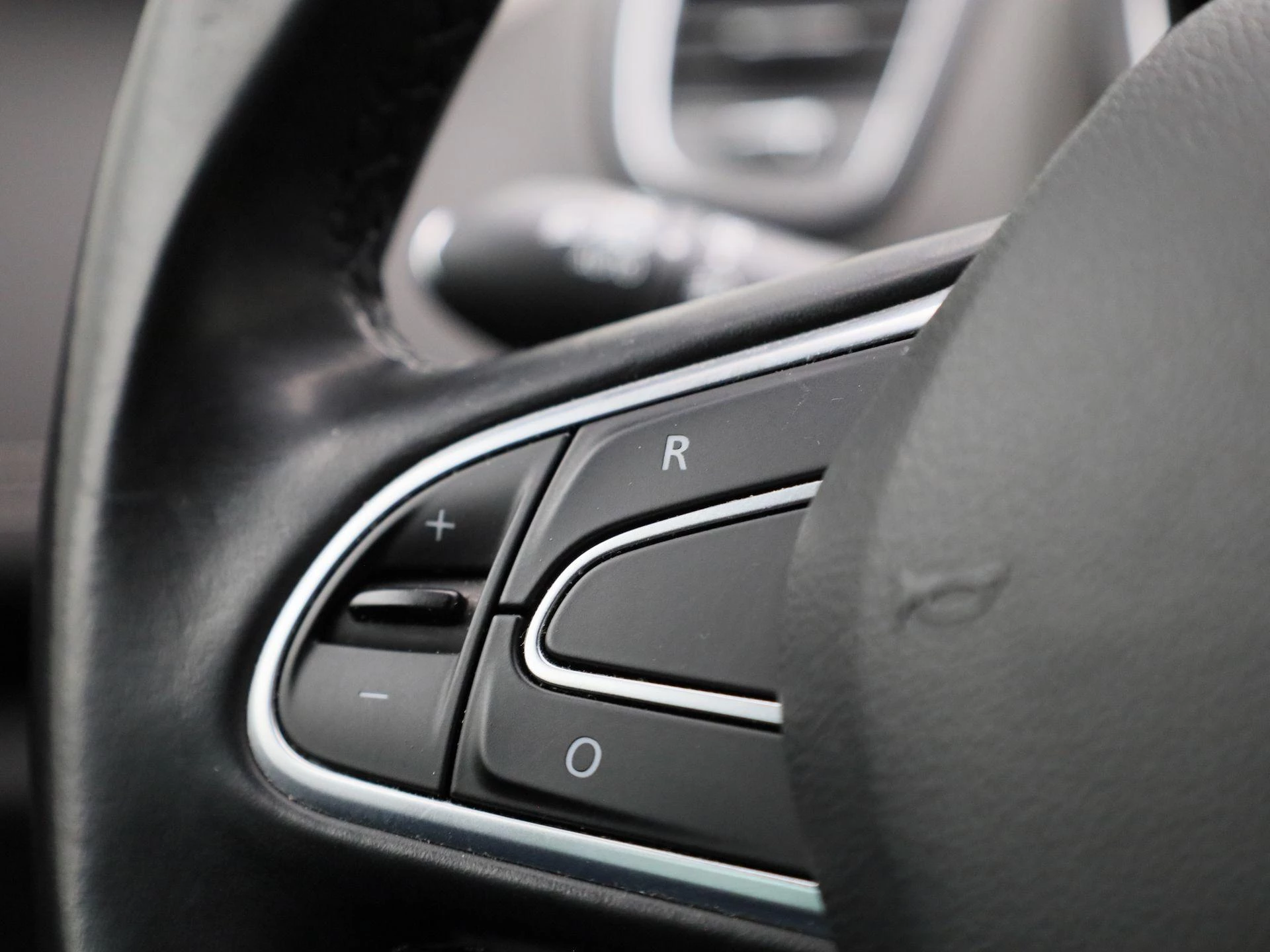 Renault Grand Scénic TCe 140 EDC GPF Intens 7P