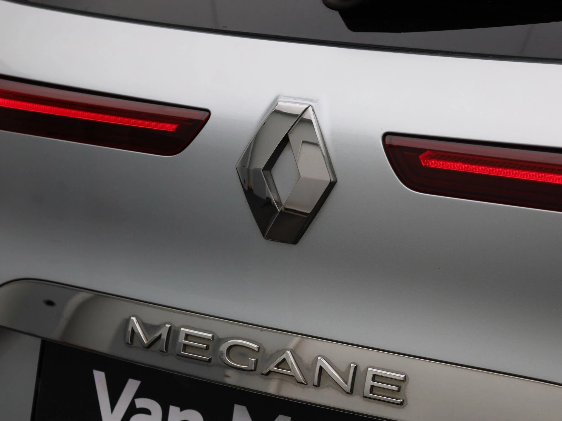 Renault-Megane E-Tech-image-43