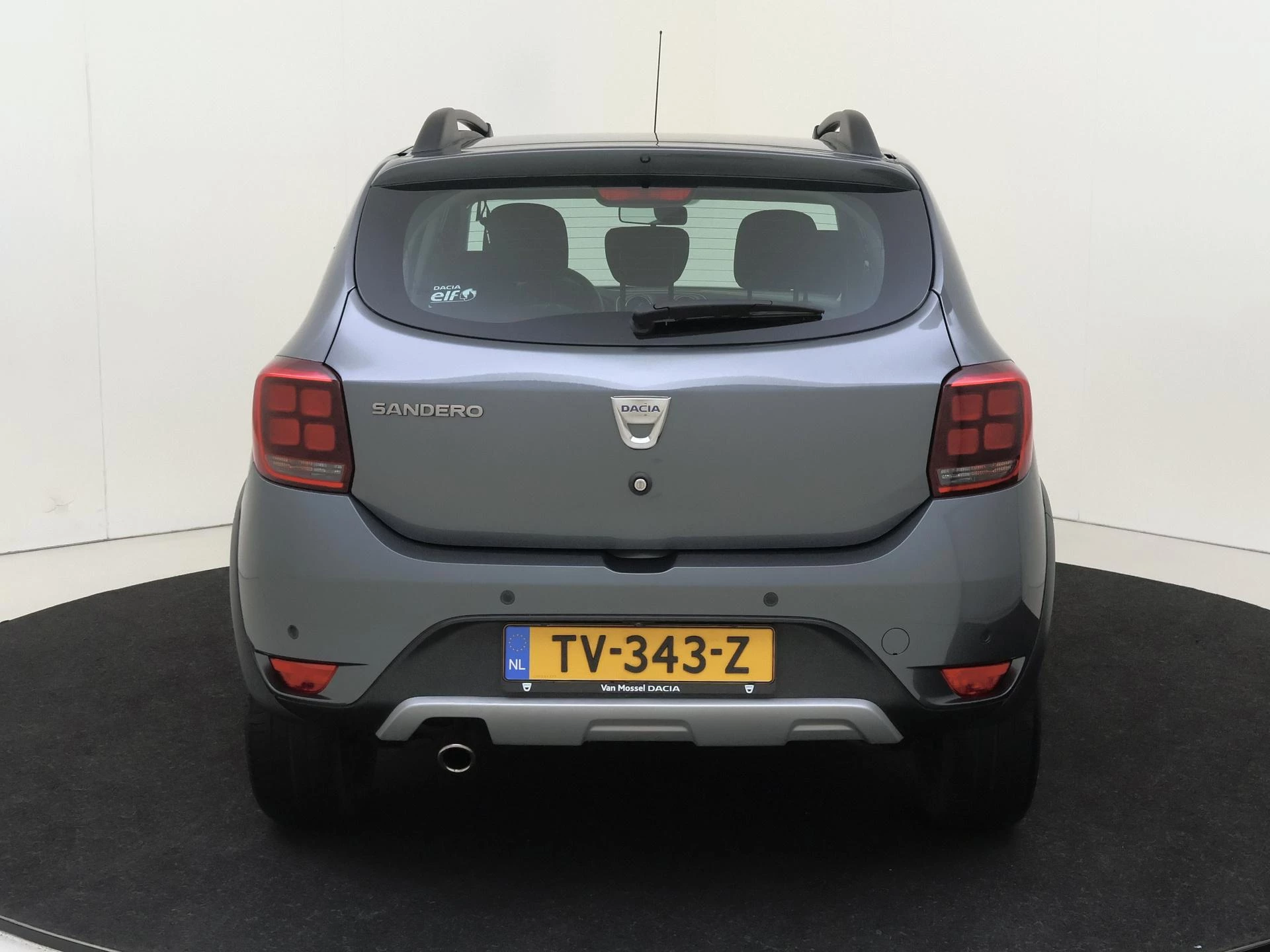 Dacia-Sandero Stepway-image-6