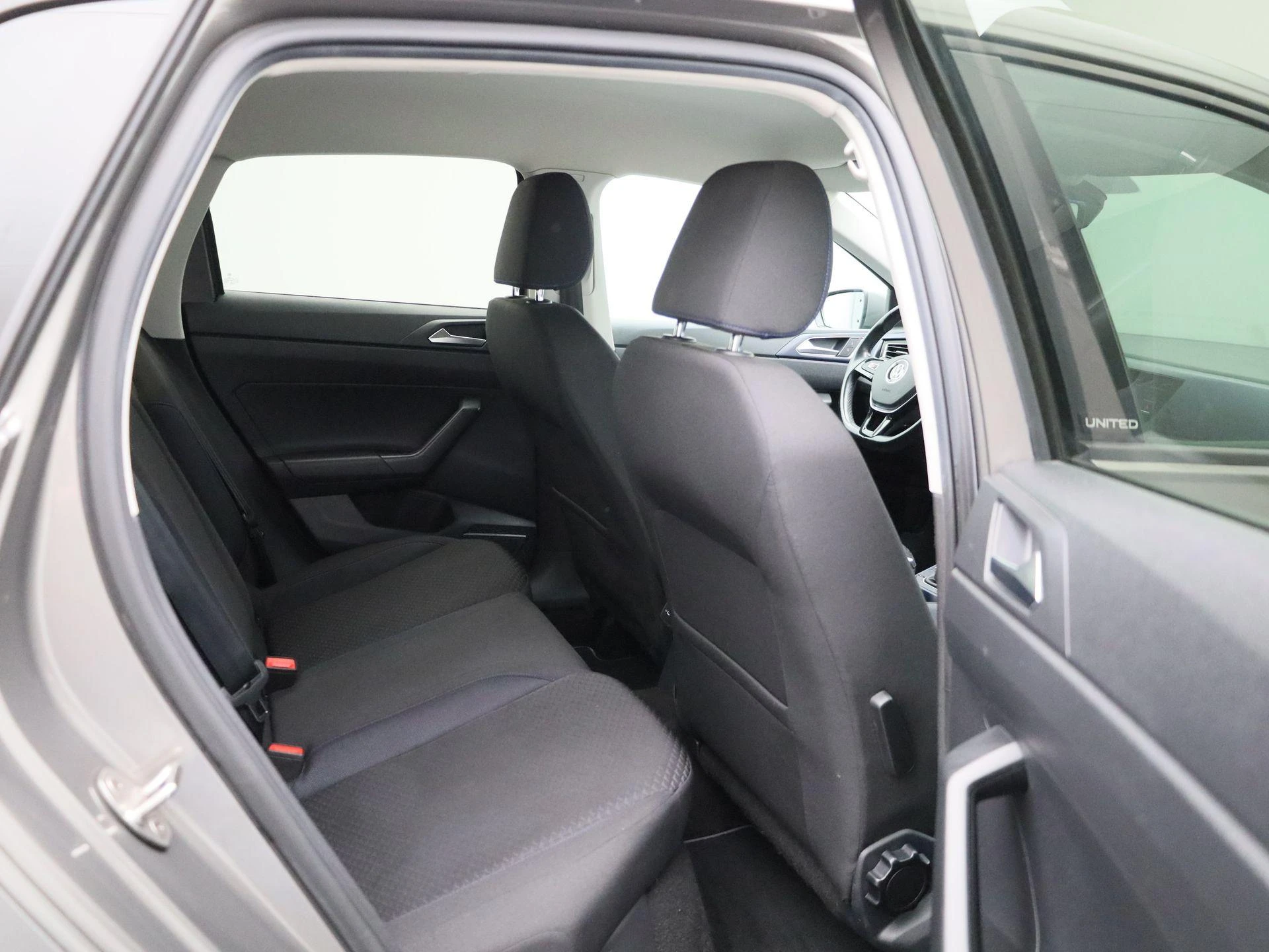 Volkswagen-Polo-image-36