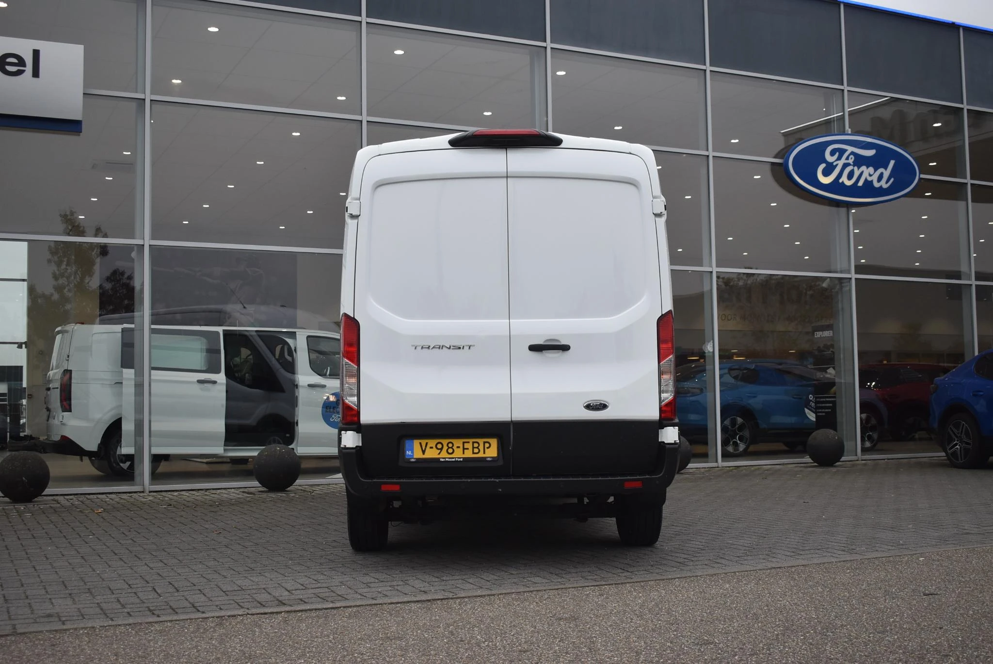 Ford-Transit-image-5